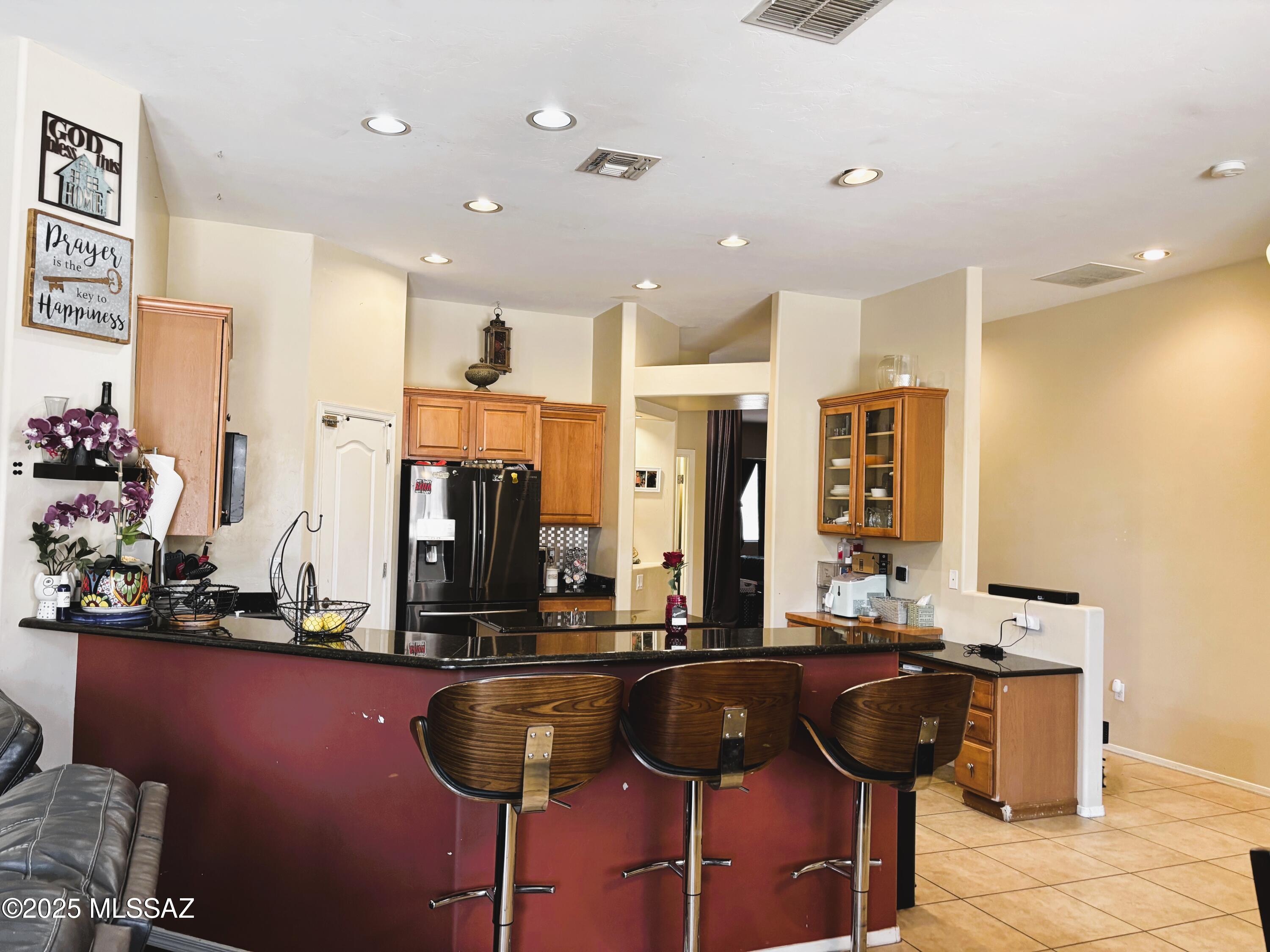 1102 E Mud Spring Canyon Lane