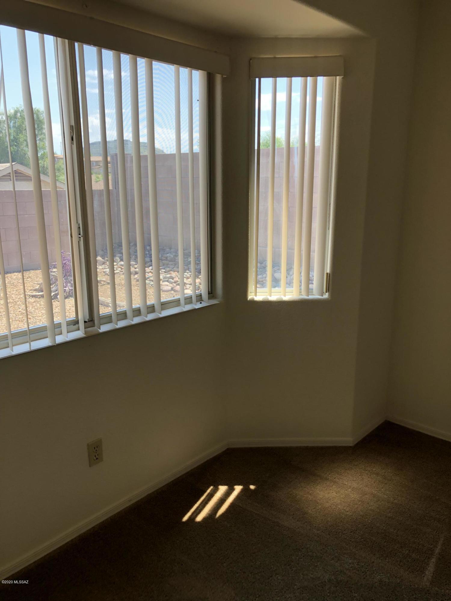 Rancho De Colinas (1-95) - Residential Lease