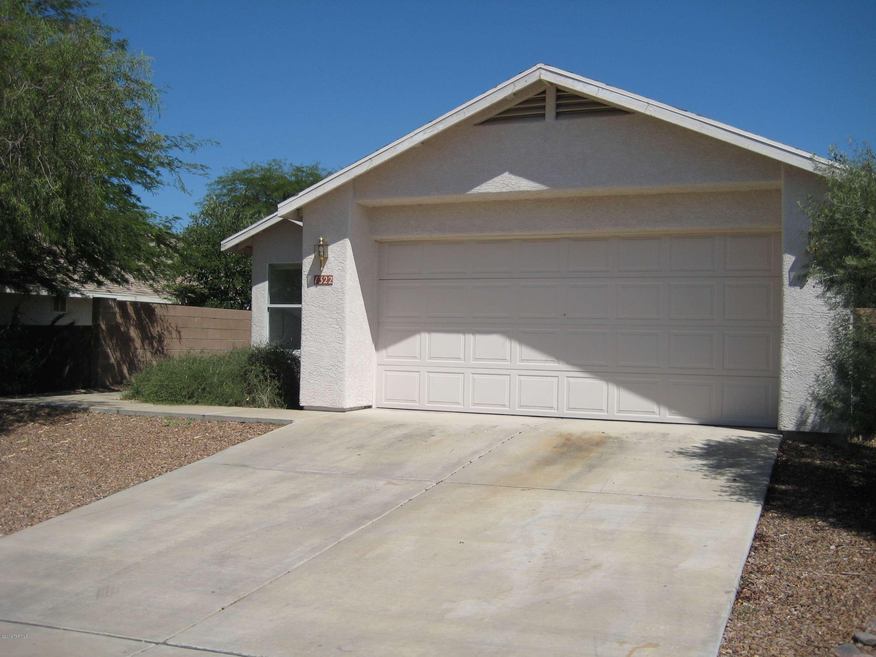 Rancho De Colinas (1-95) - Residential Lease