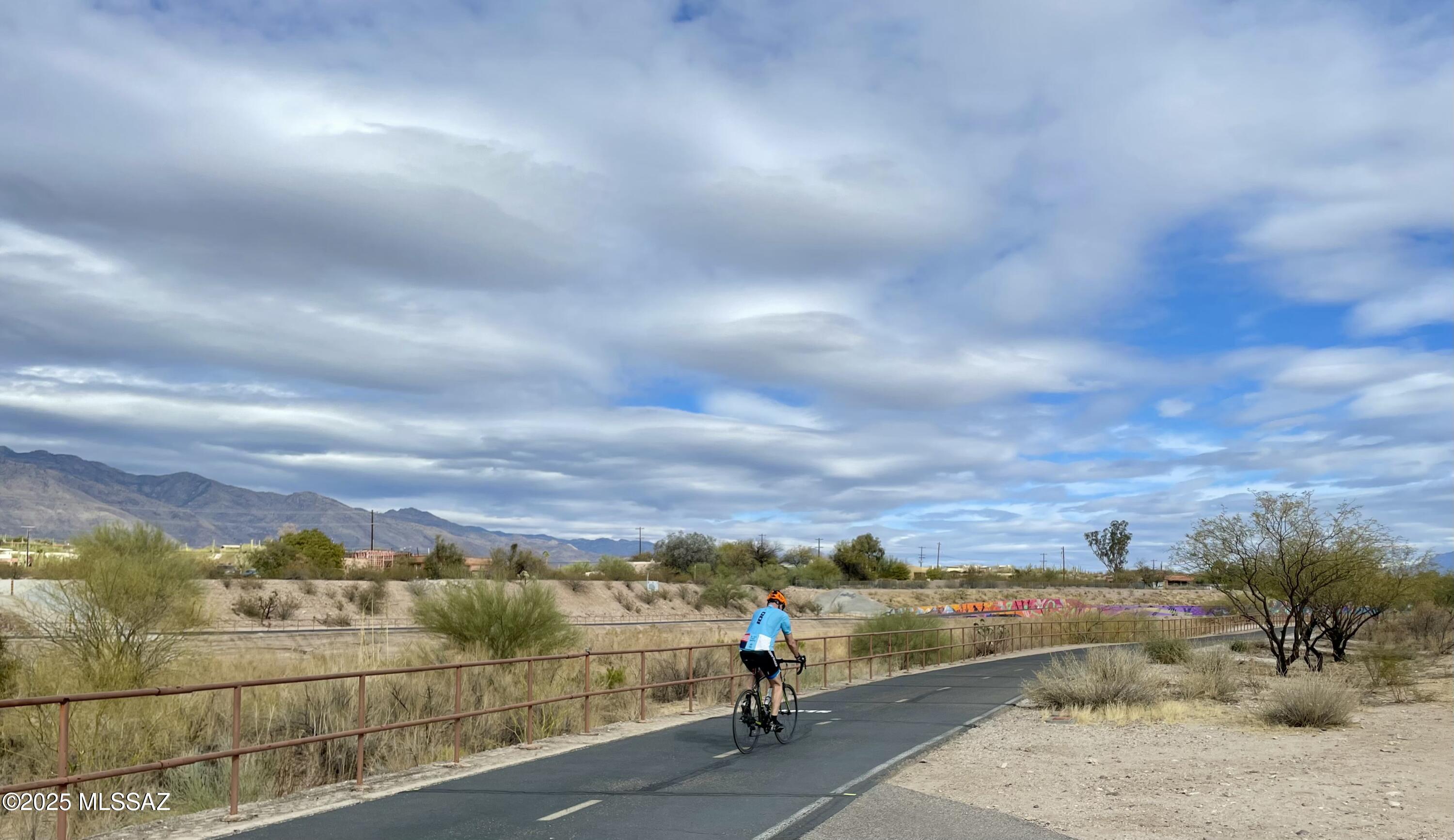 2853 E Sierra Vista Road