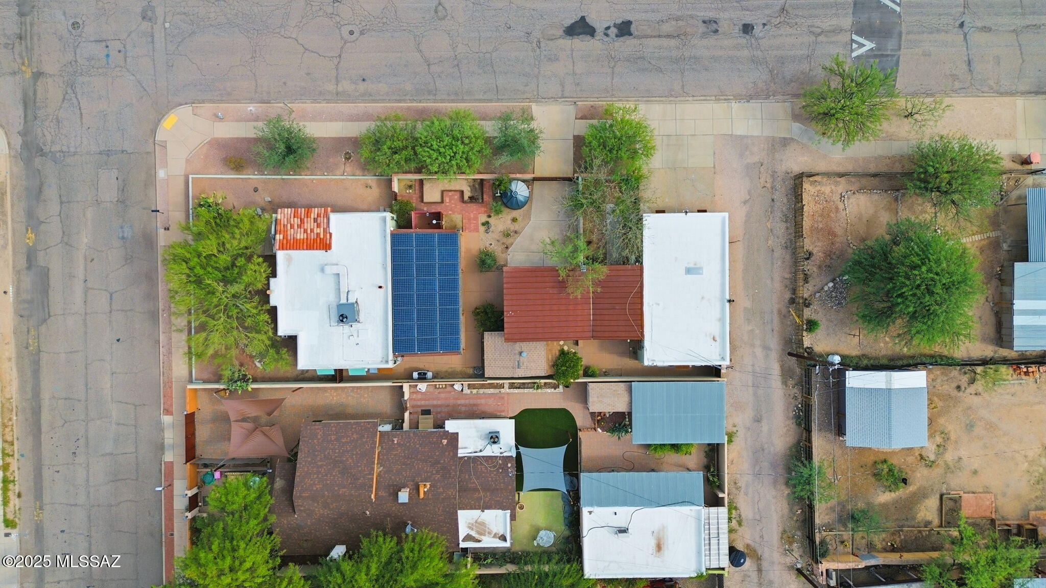 448 E Drachman Street