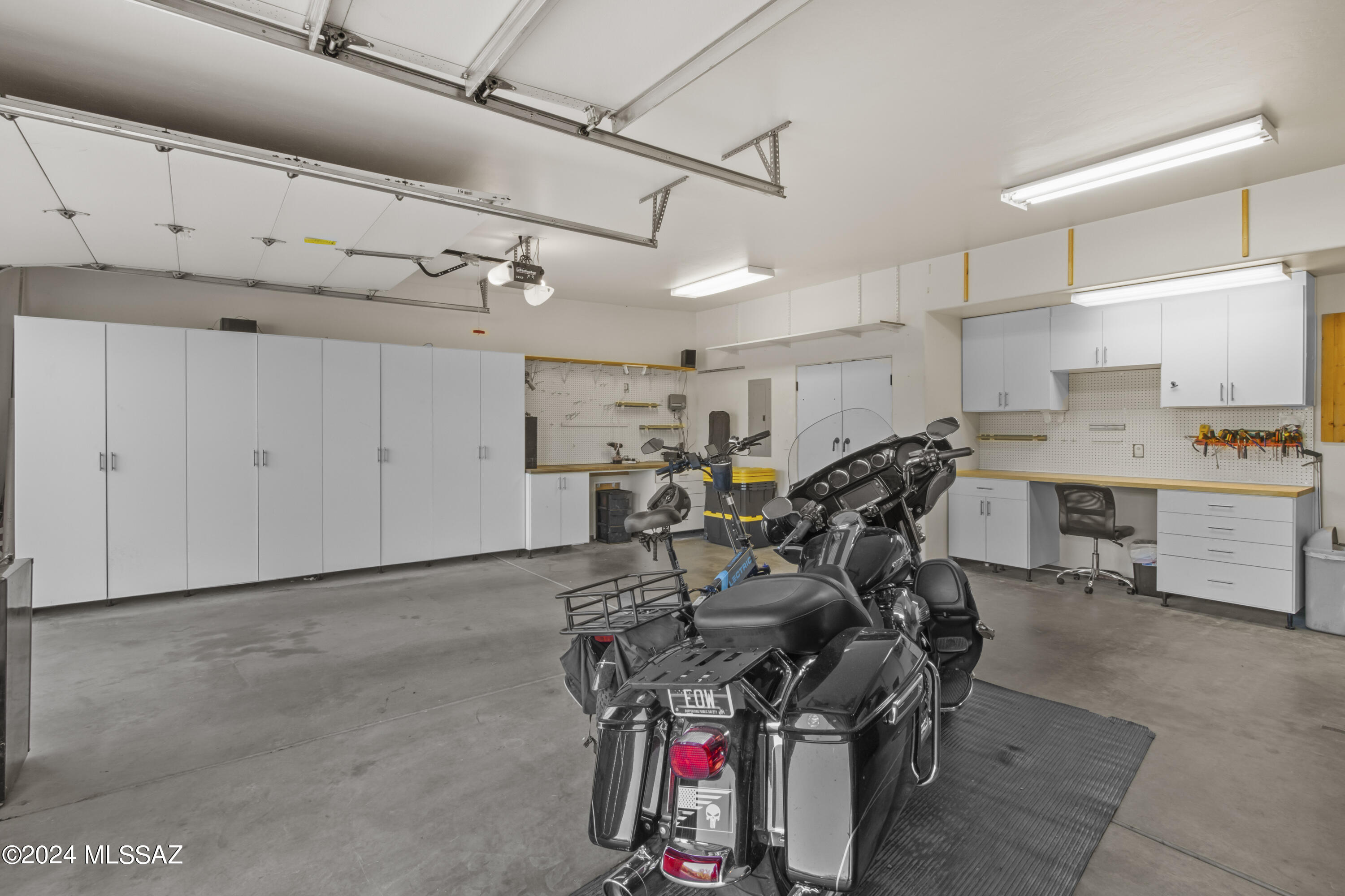 Coyote Creek (1-395) - Residential