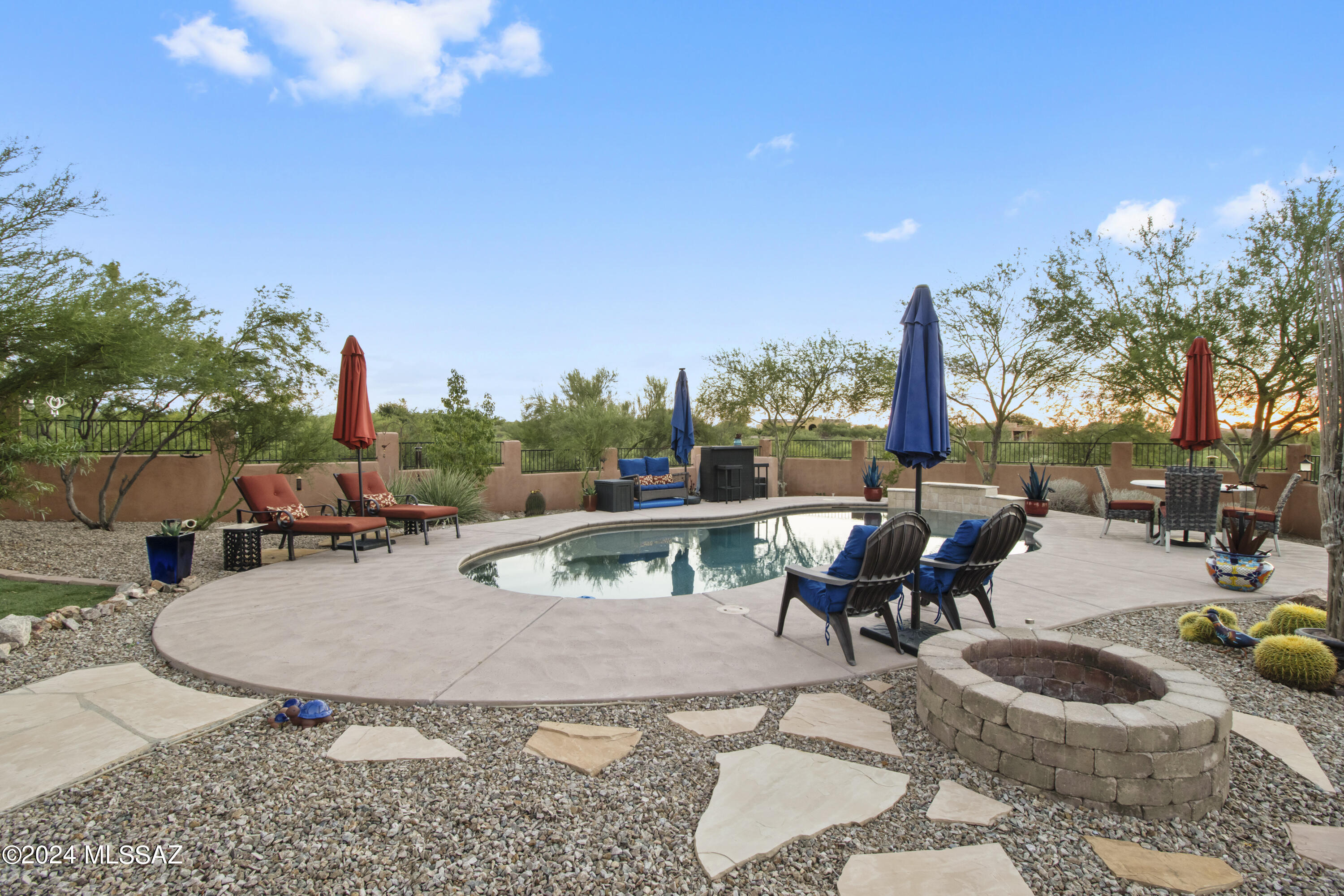 Coyote Creek (1-395) - Residential
