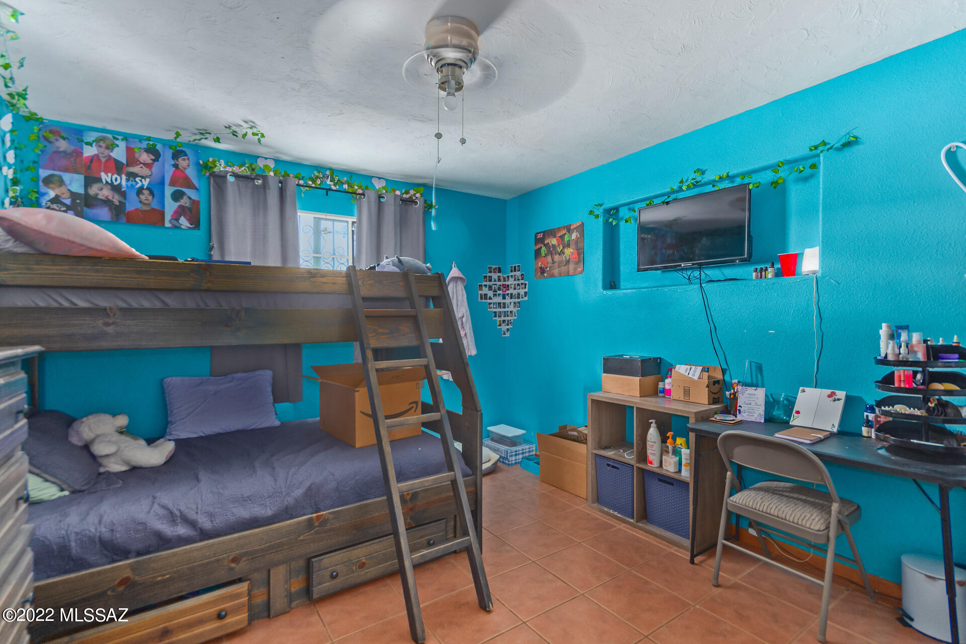 Mission Manor - Residential