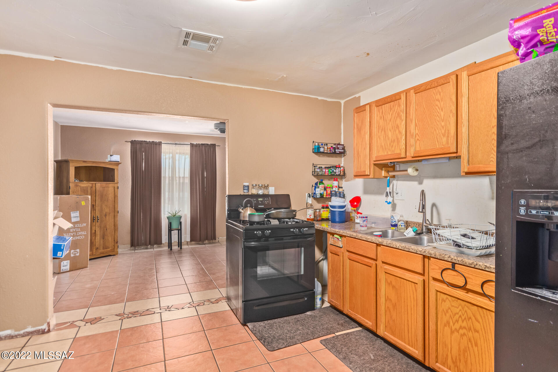 Mission Manor - Residential
