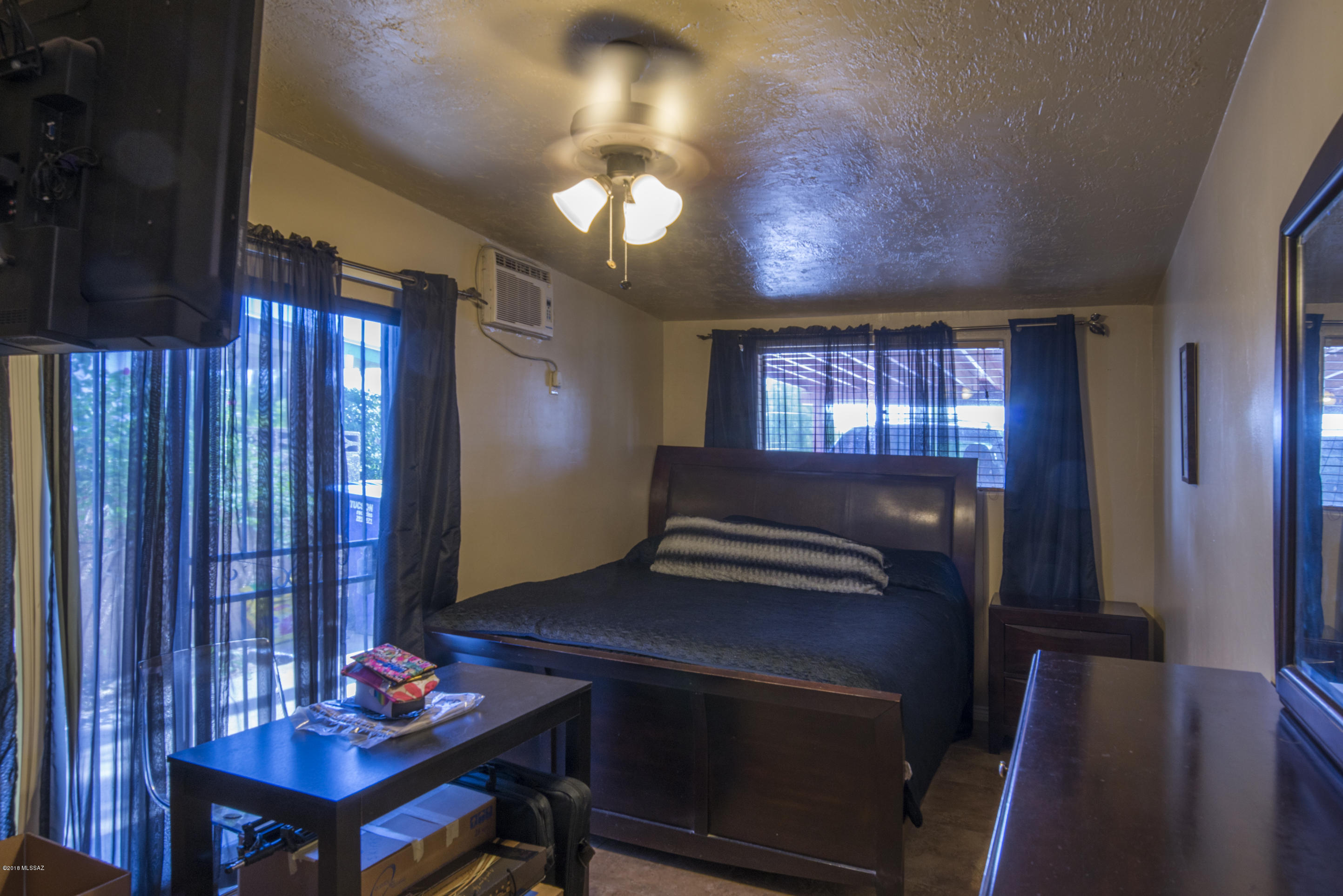 South Manor - Residential