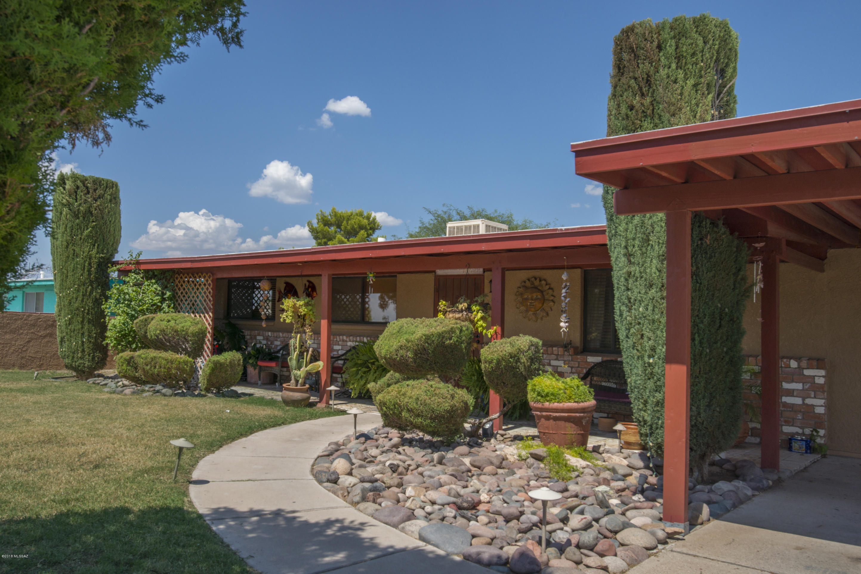 South Manor - Residential