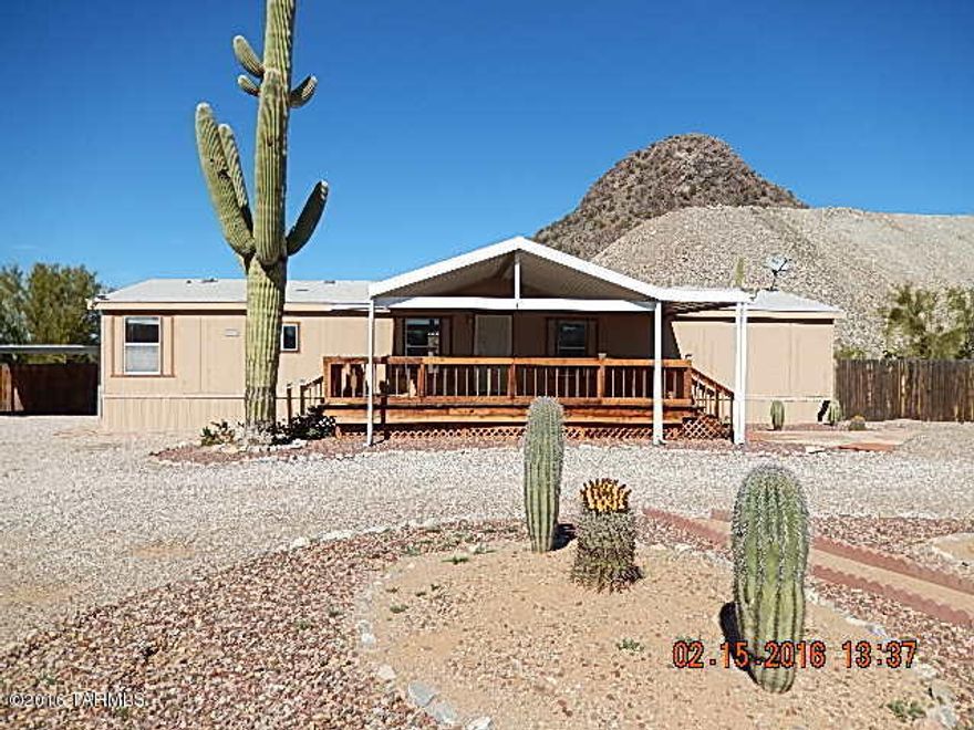 Wonderful setting next to mountains! Lots of privacy and peaceful setting on 2 acre lot. Don't miss this one. Sold as is with no warranties implied or expressed. No SPDS or Clue reports available from Seller.