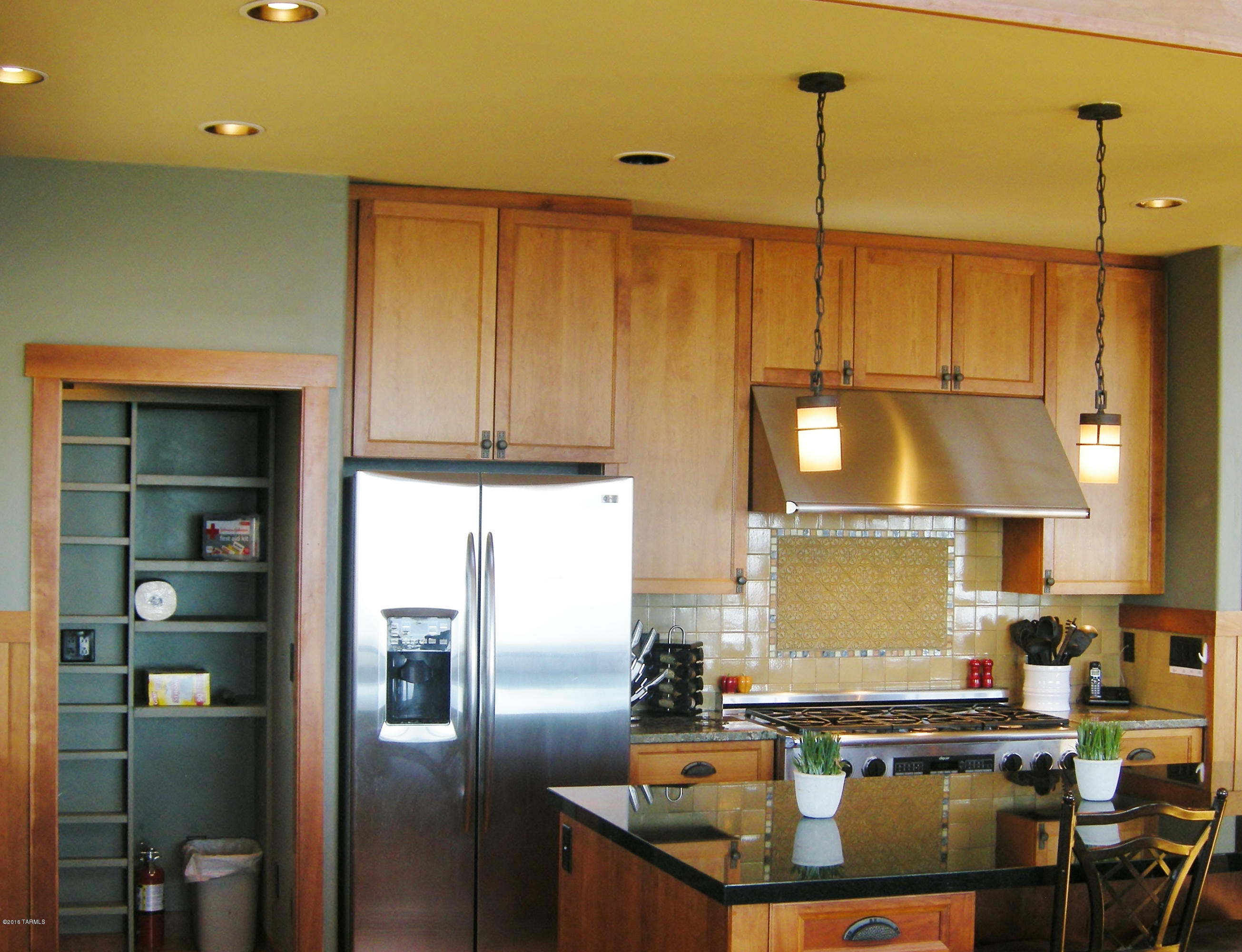 Loma Sabino Pines - Residential