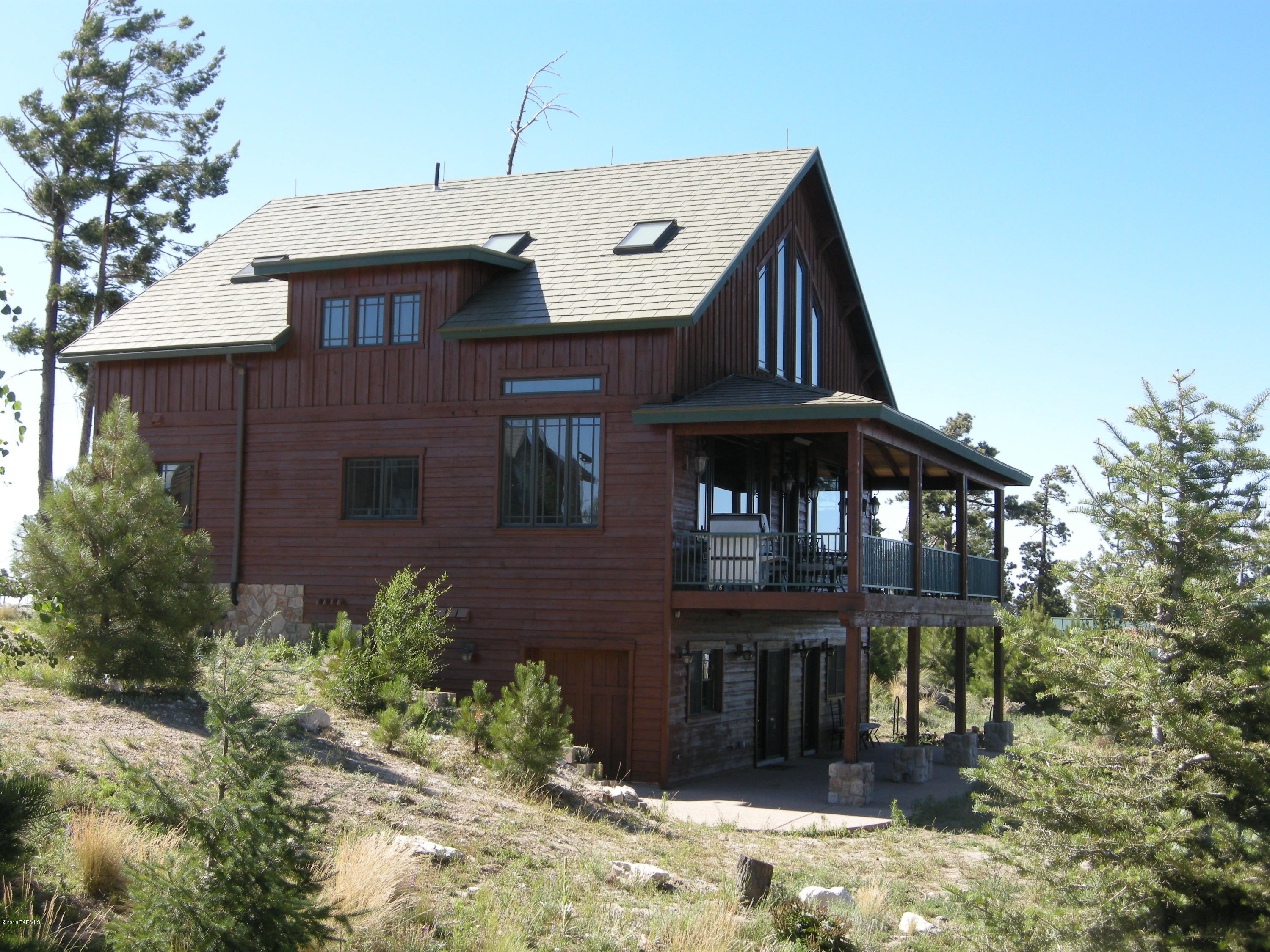 Loma Sabino Pines - Residential