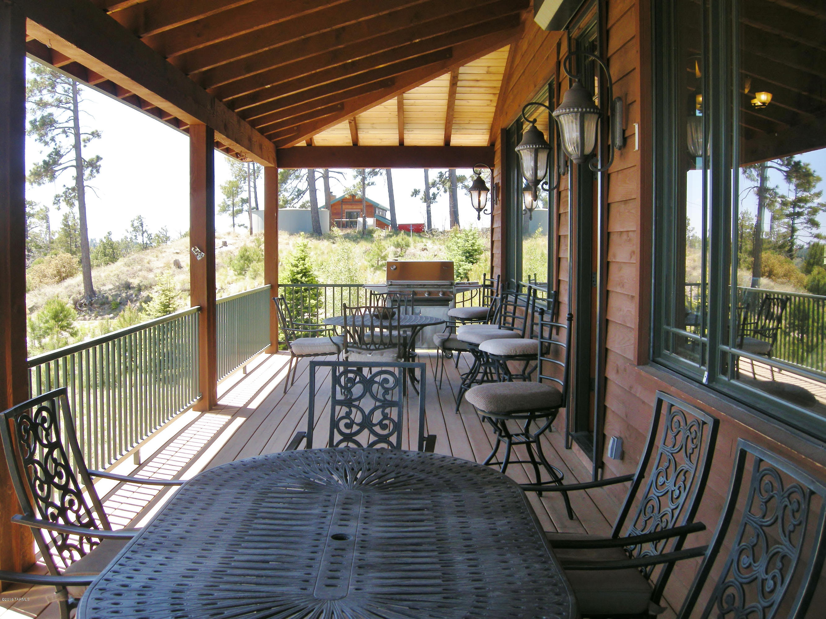 Loma Sabino Pines - Residential