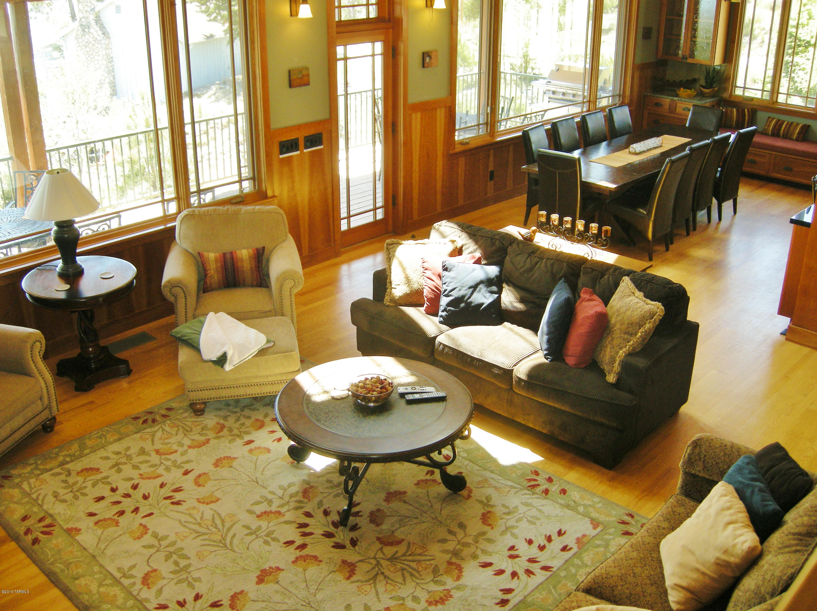 Loma Sabino Pines - Residential