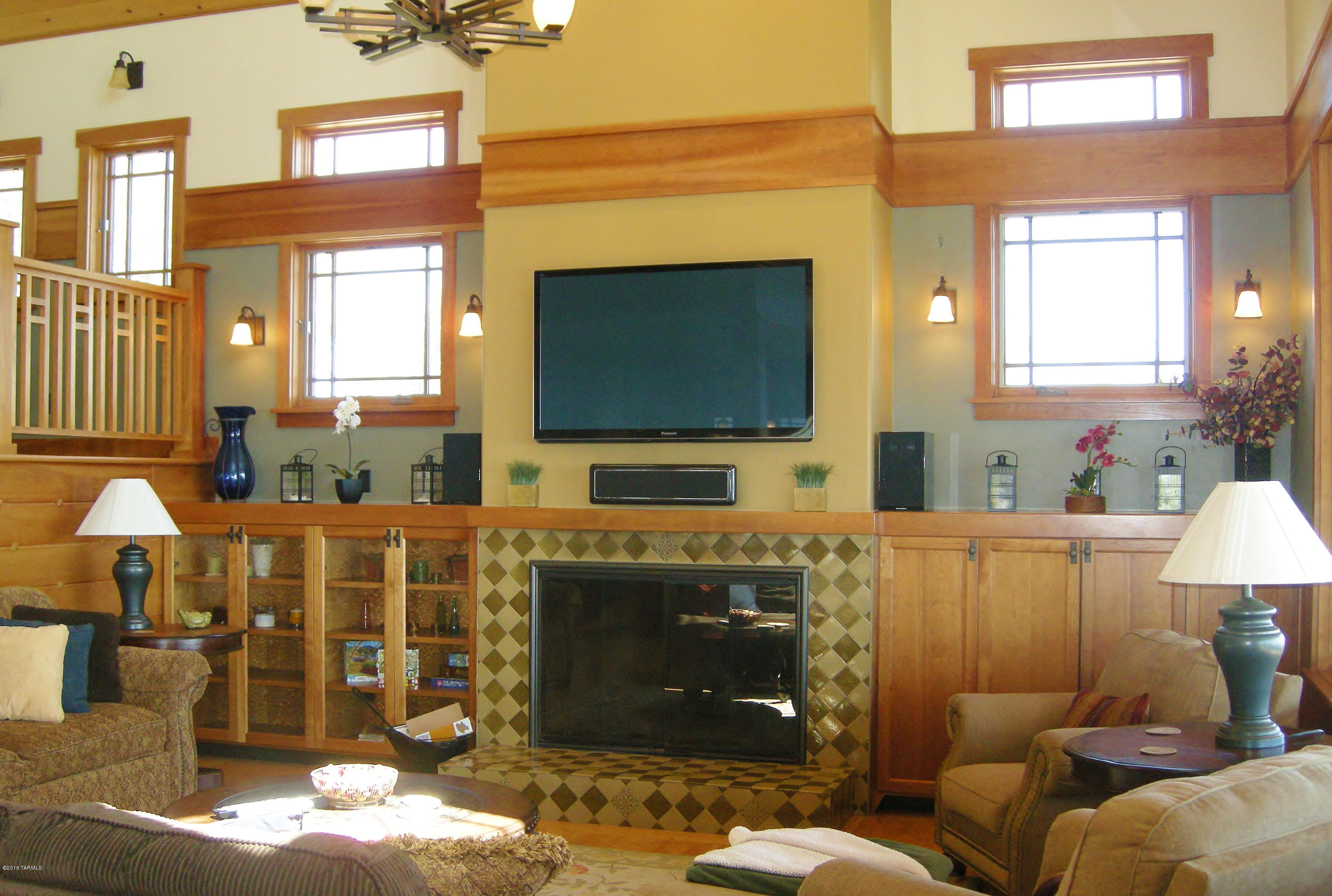 Loma Sabino Pines - Residential