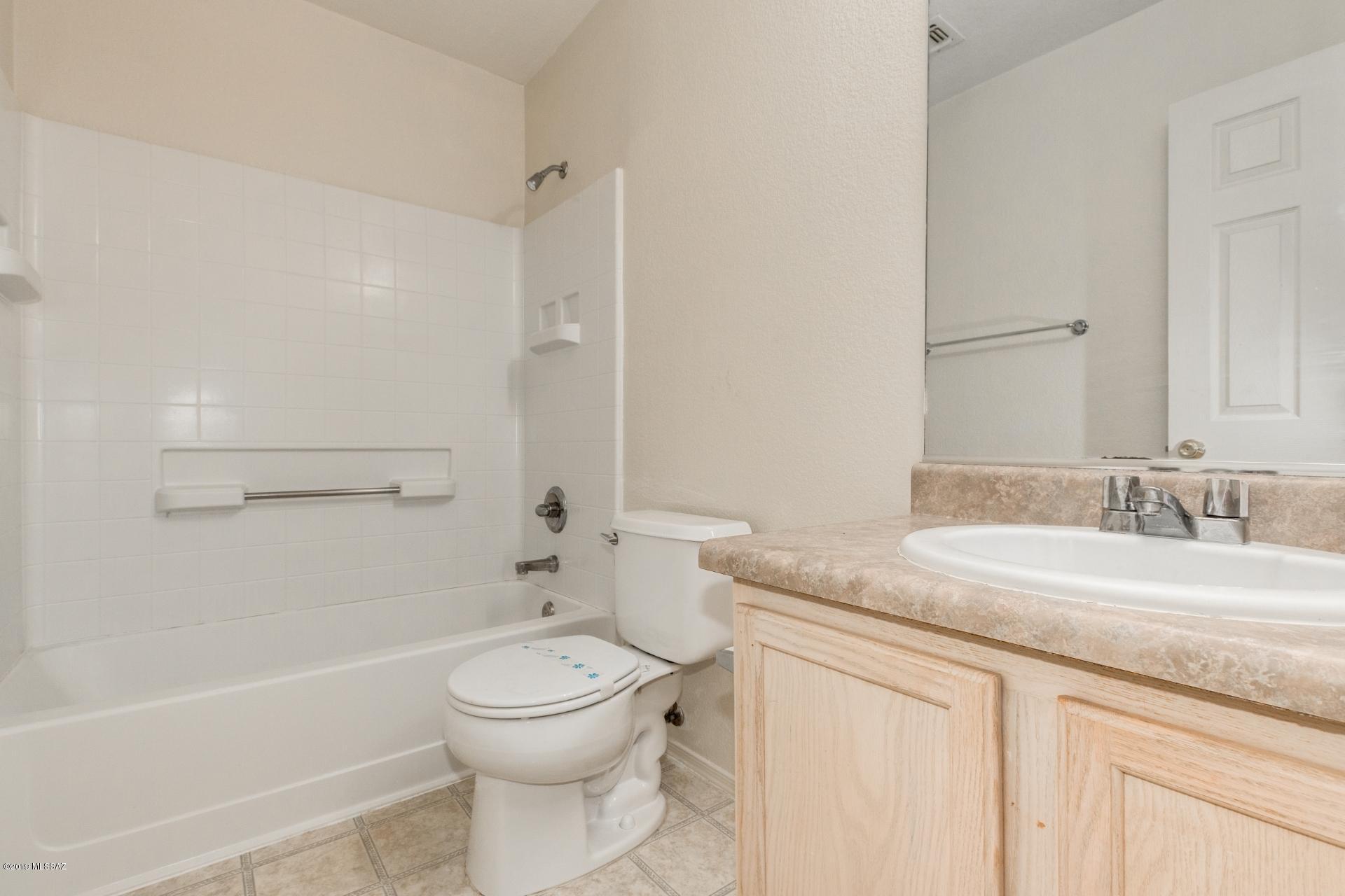 Arroyo Vista (1-166) - Residential