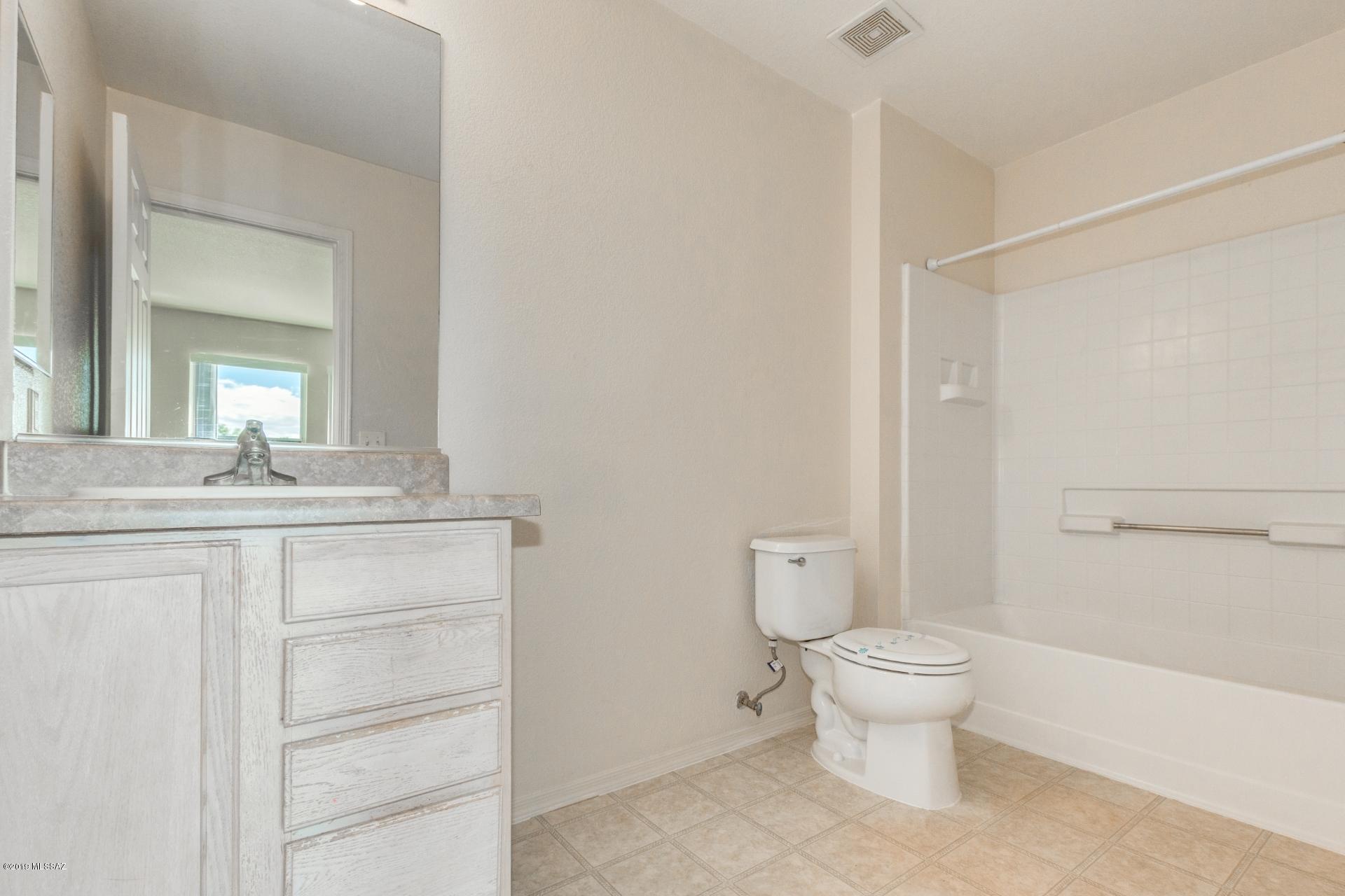 Arroyo Vista (1-166) - Residential