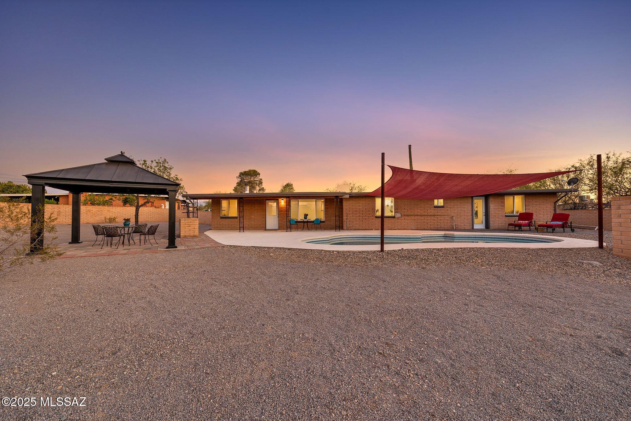 Rancho Feliz (153-352) - Residential