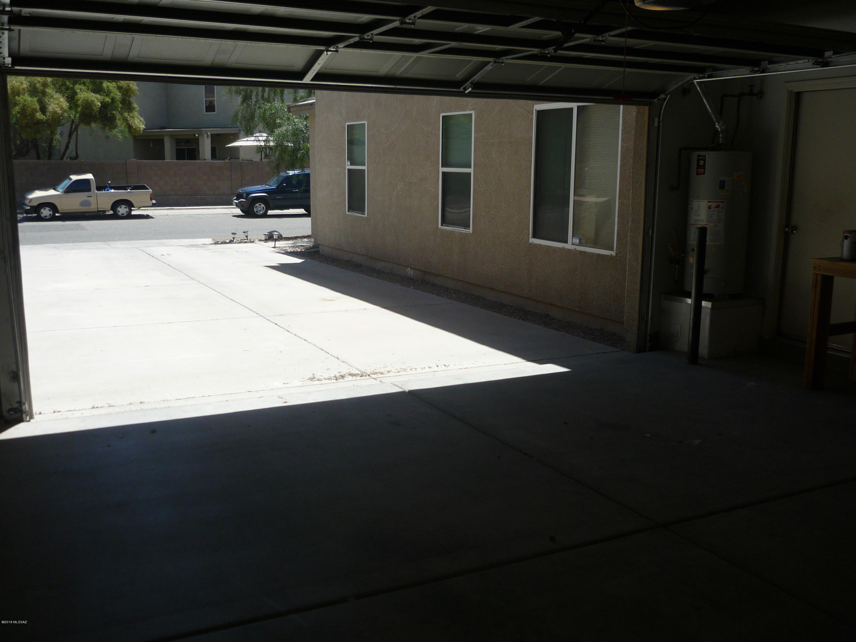 Riverhaven (1-373) - Residential Lease