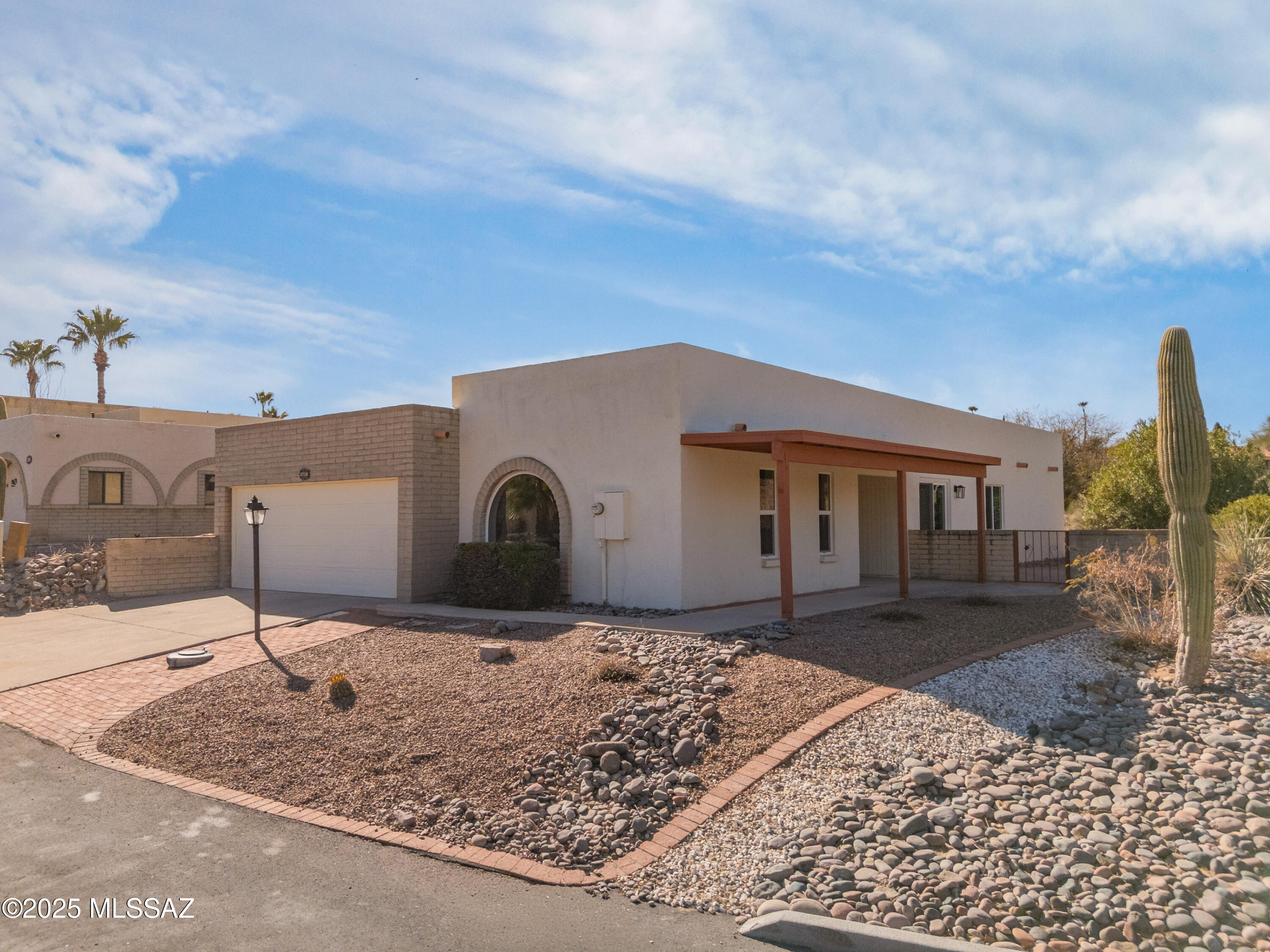 2730 S Calle Morena