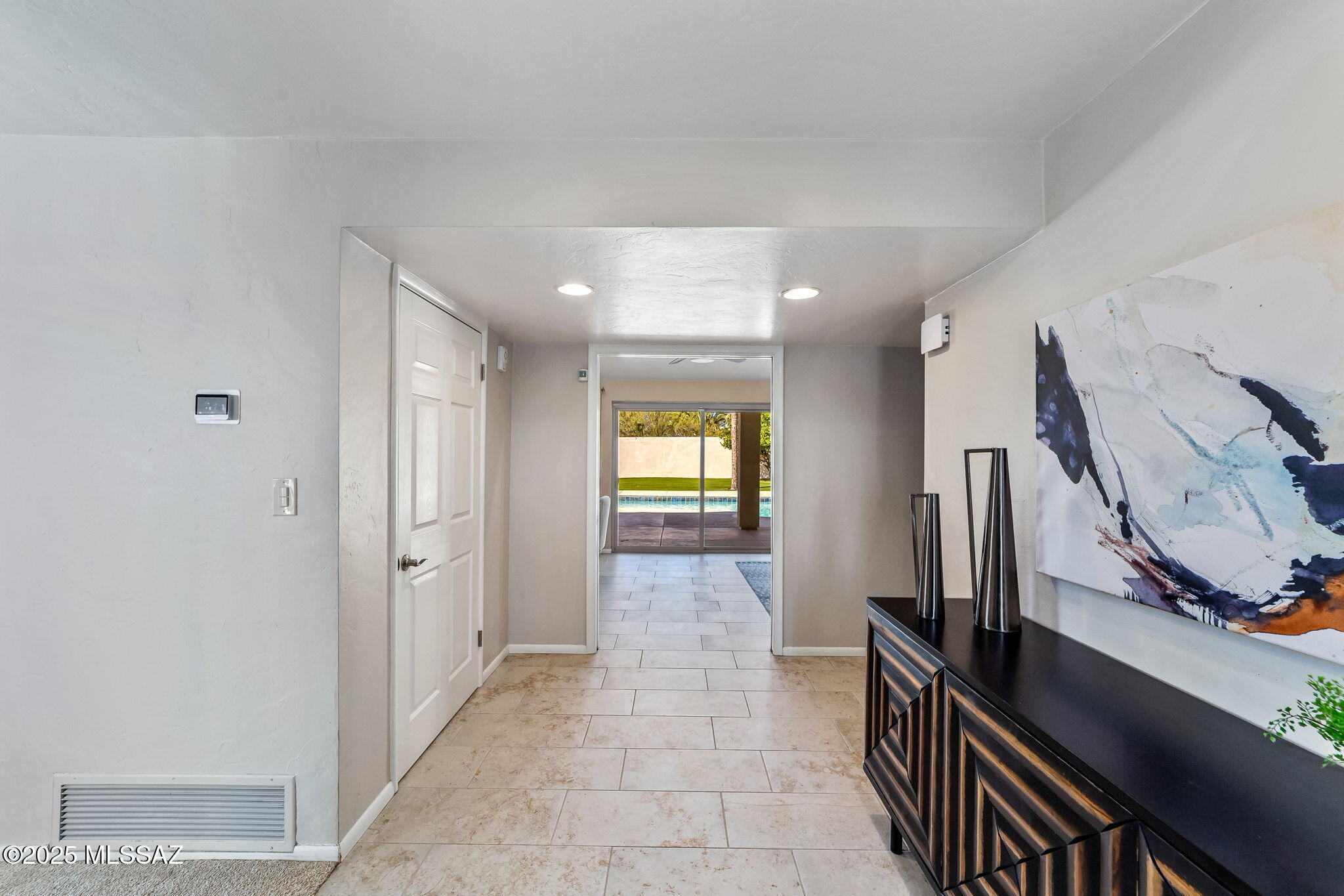 1122 W San Martin Drive