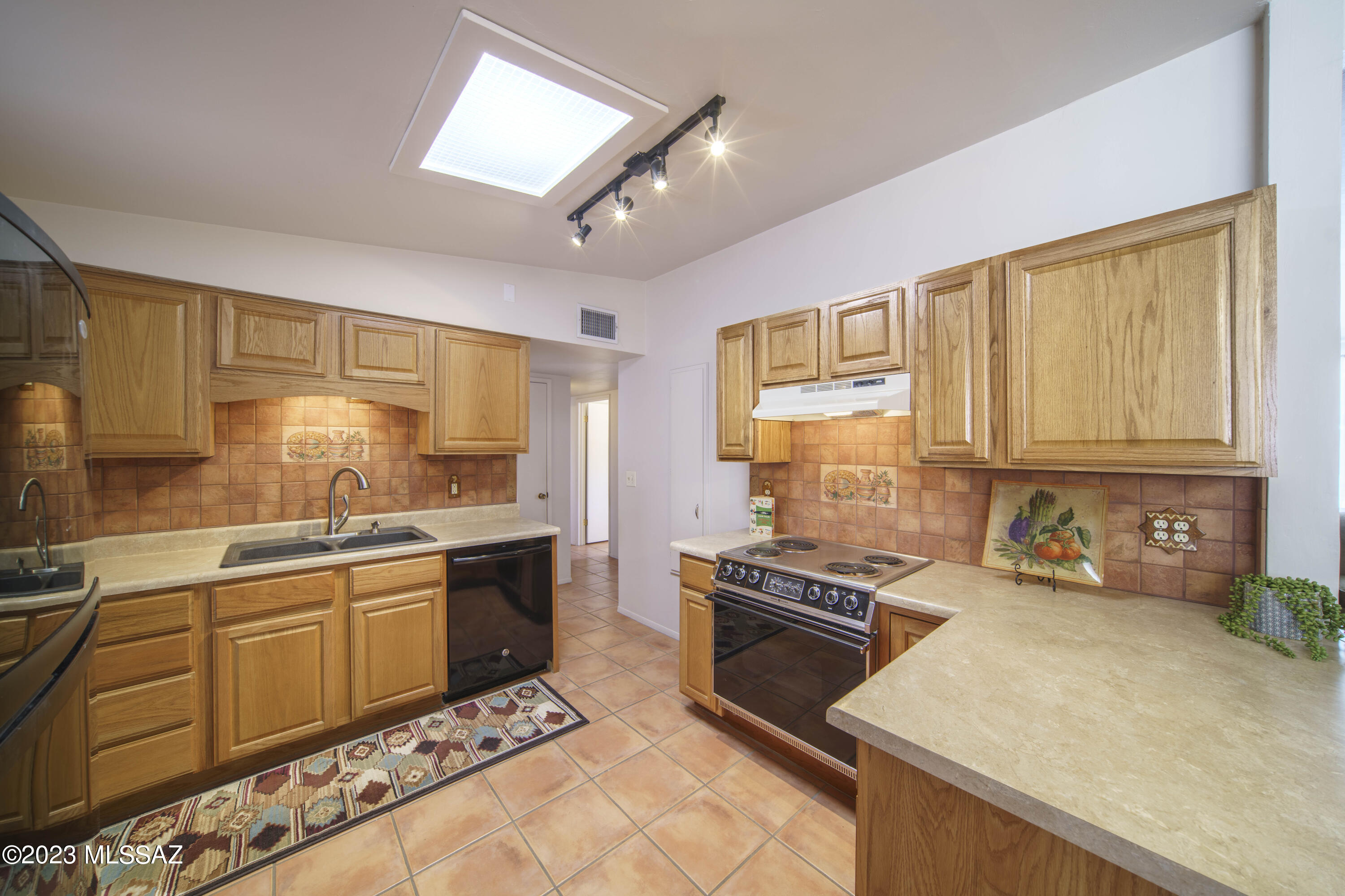 Thunderbird Heights - Residential