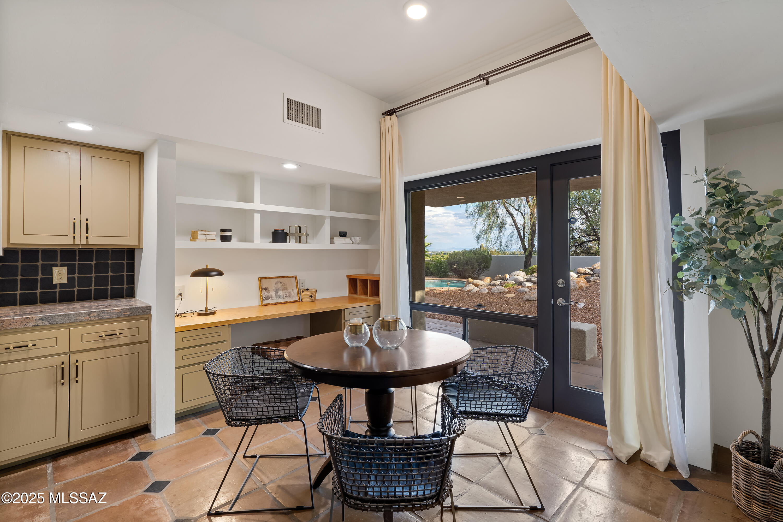 Catalina Foothills Estates NO. 10 (179-193) - Residential