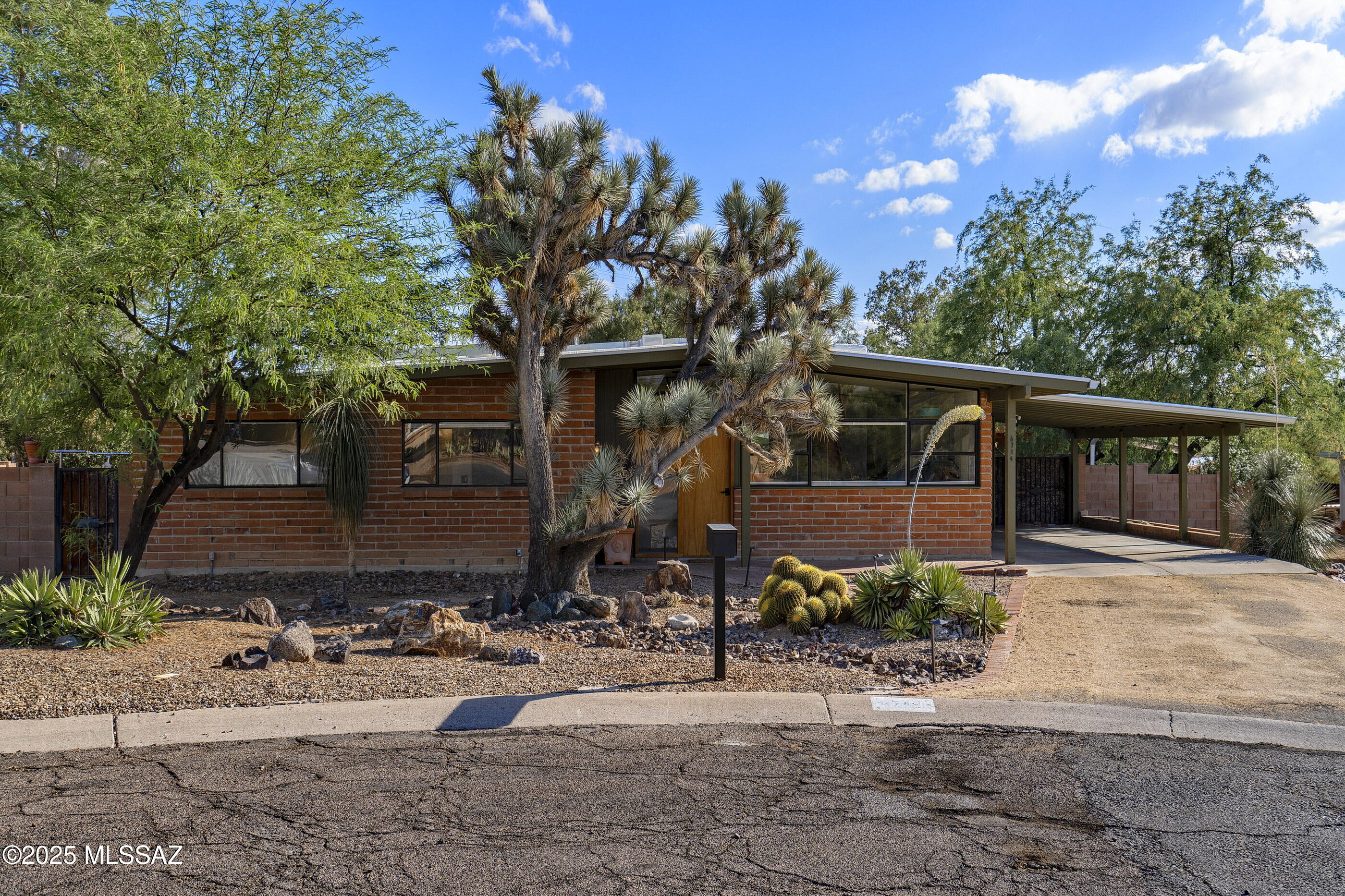 Club Crest Estates - Residential