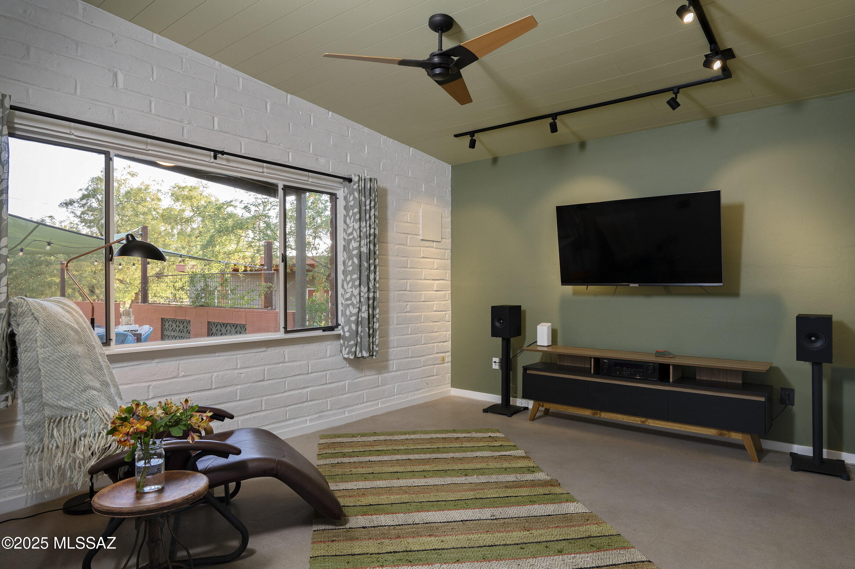 Club Crest Estates - Residential