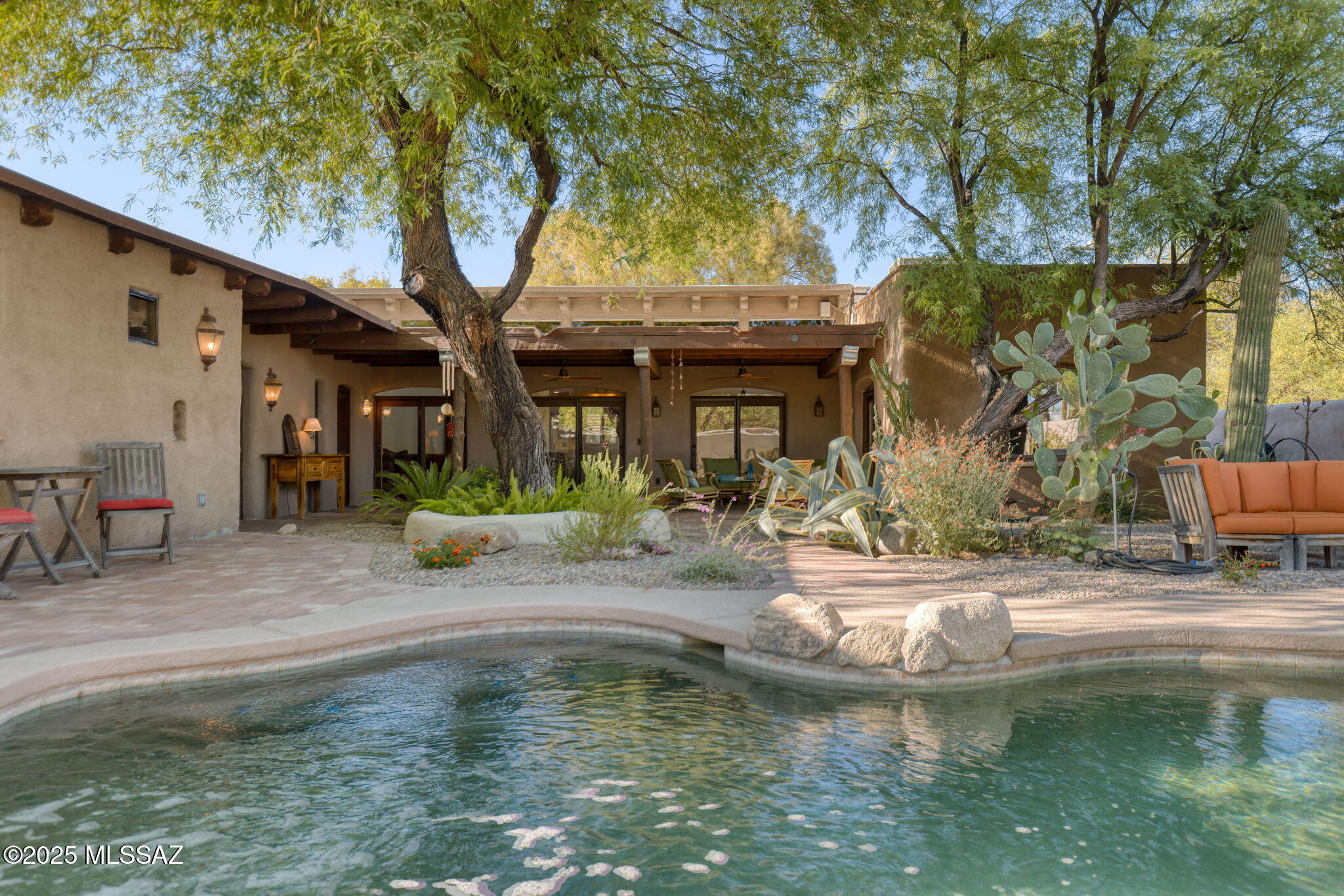 Fort Lowell Place (1-12) - Residential