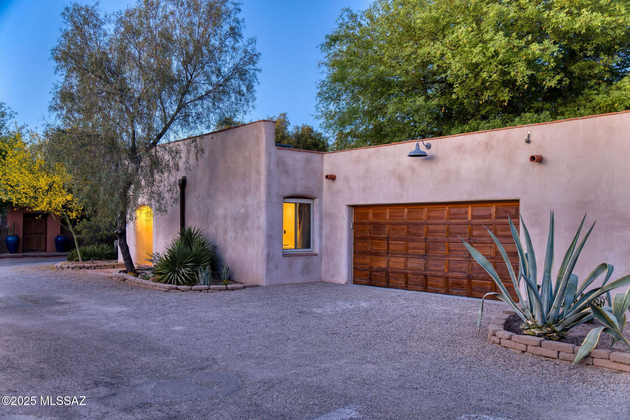 Fort Lowell Place (1-12) - Residential