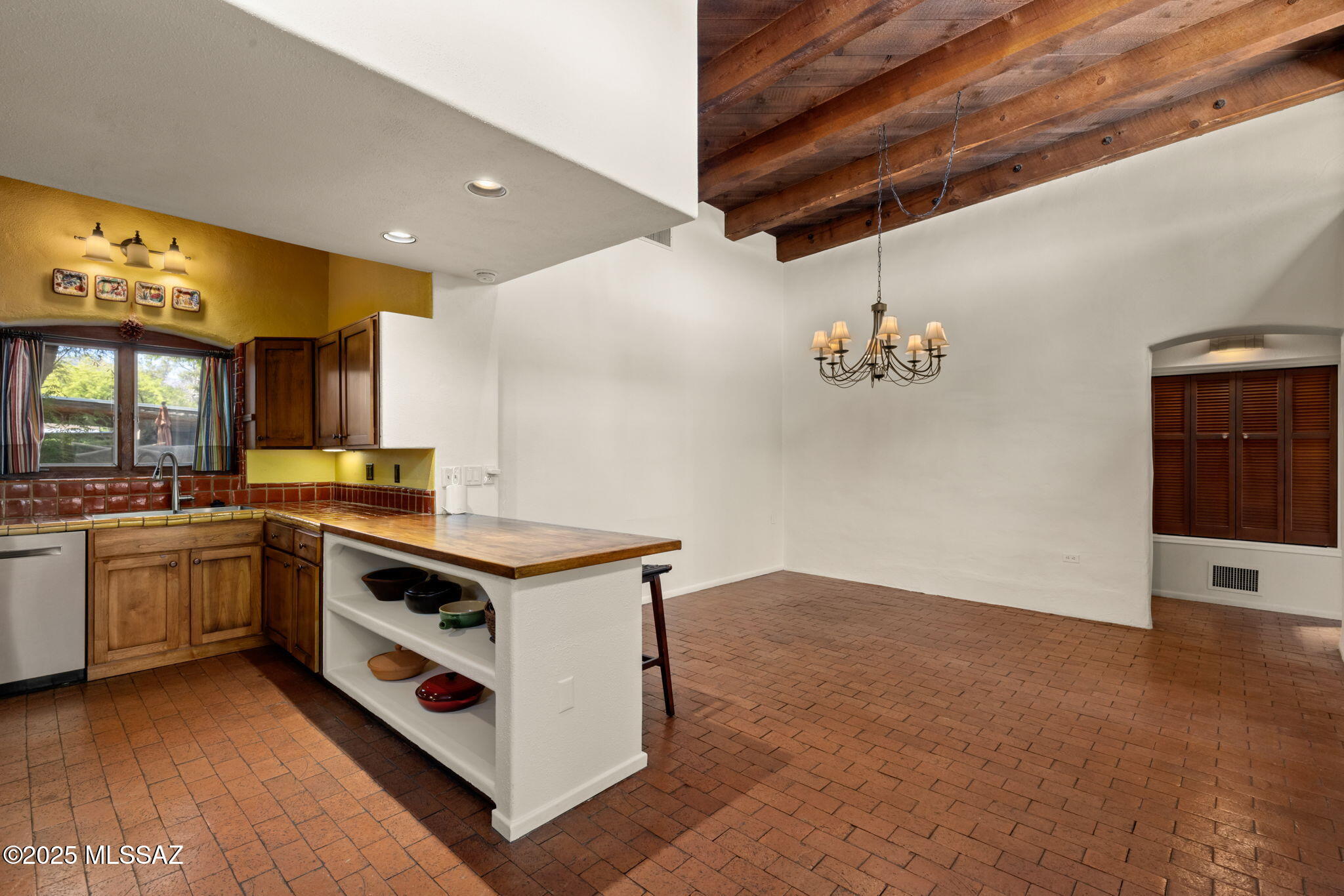 Fort Lowell Place (1-12) - Residential