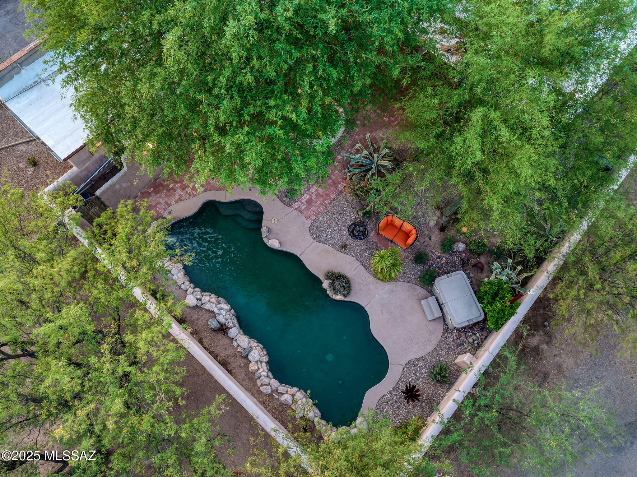 Fort Lowell Place (1-12) - Residential