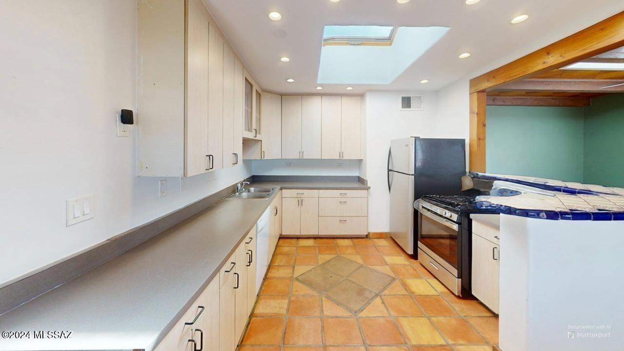 Jefferson Park Addition - Residential Lease
