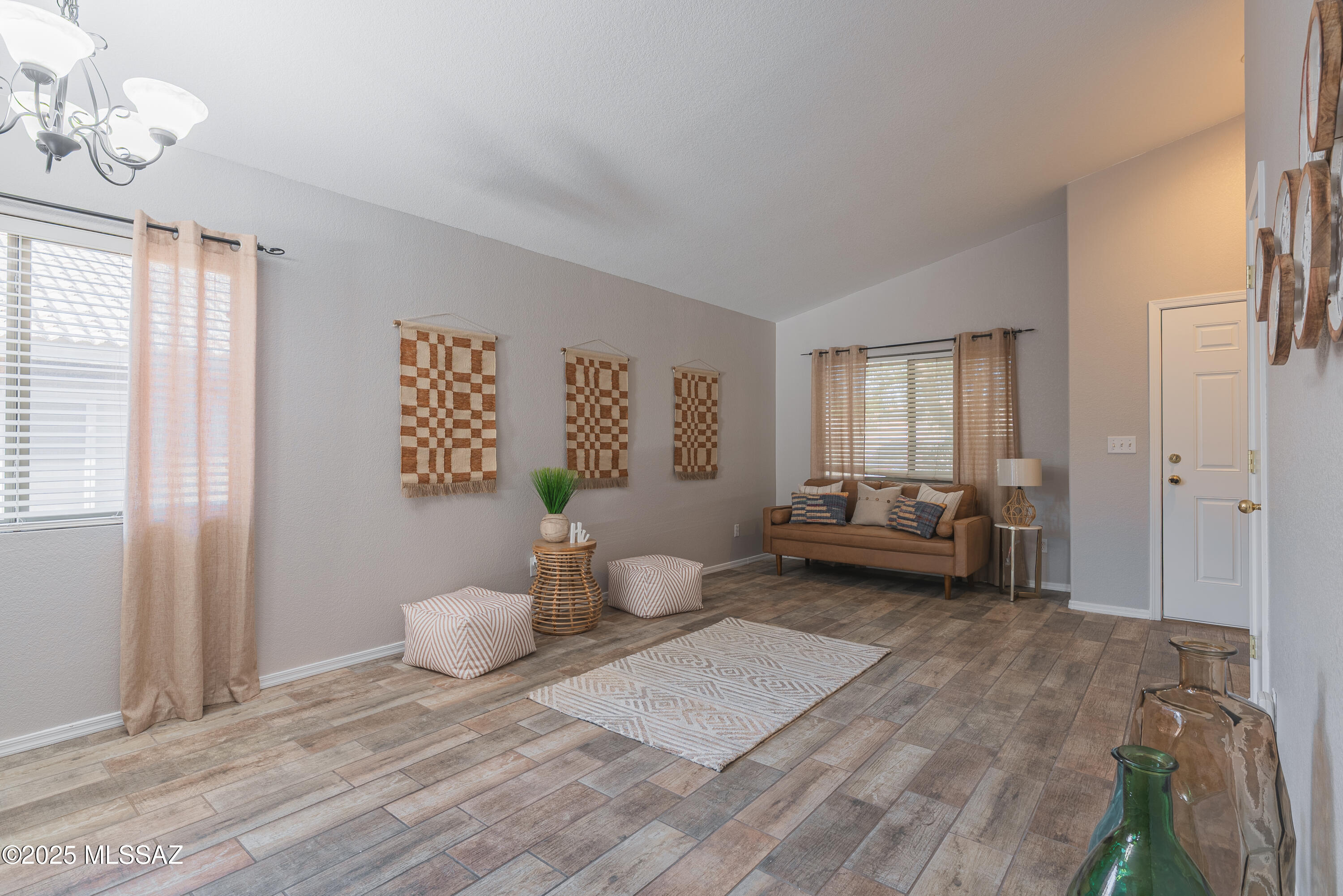 9536 N Scarlet Tanager Lane