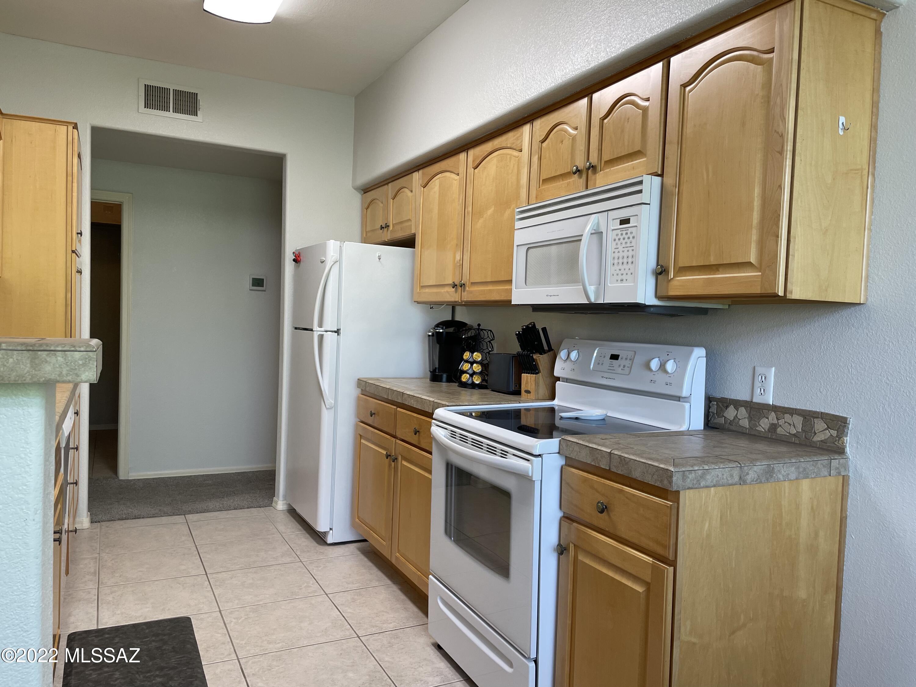 Pinnacle Canyon Condominium - Residential Lease