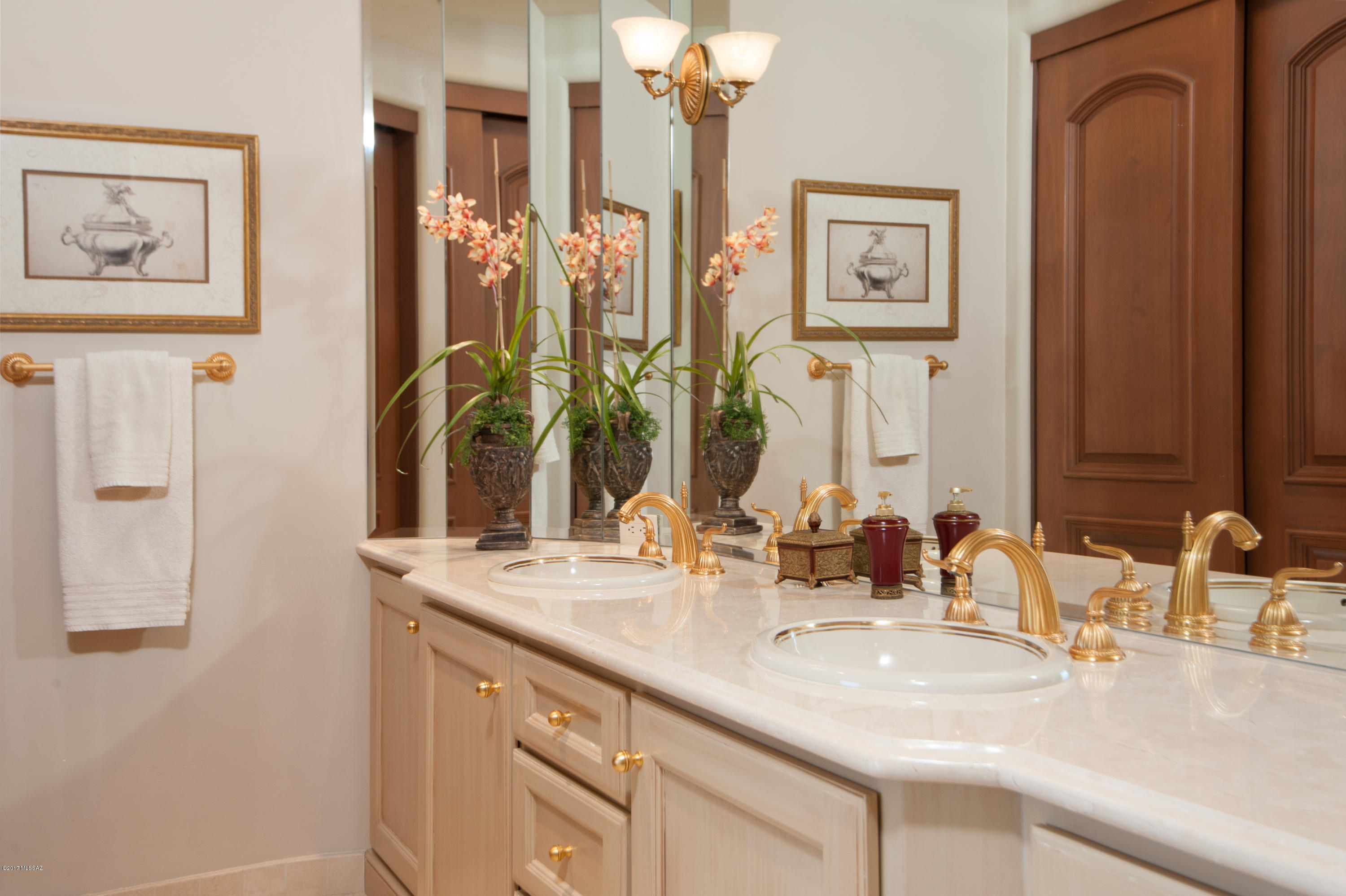 Honey Bee Canyon Estates - Residential