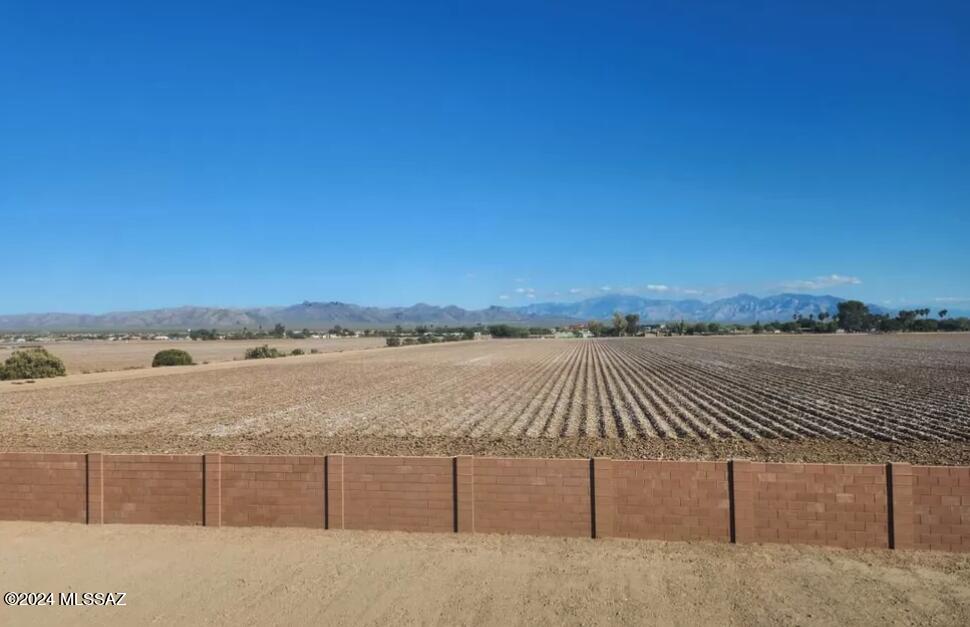 The Village at Barnett - Residential Lease