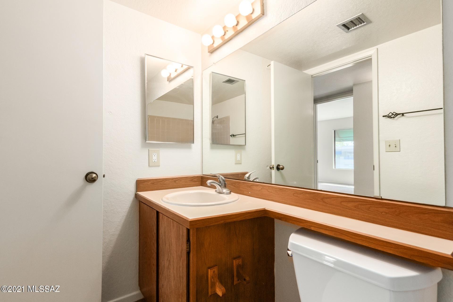Summertree Condominiums (1-224) - Residential