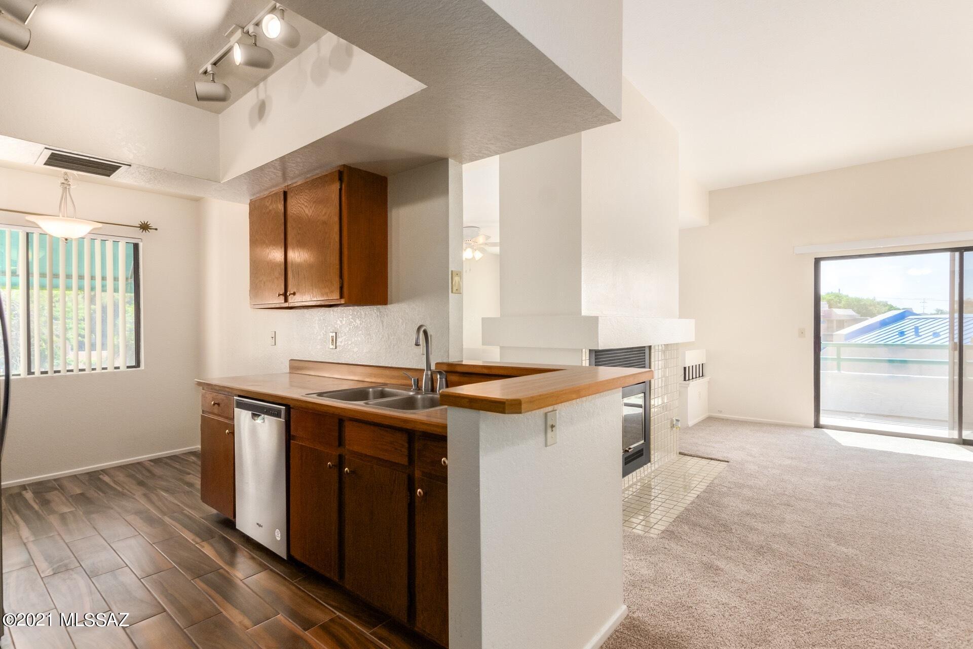 Summertree Condominiums (1-224) - Residential