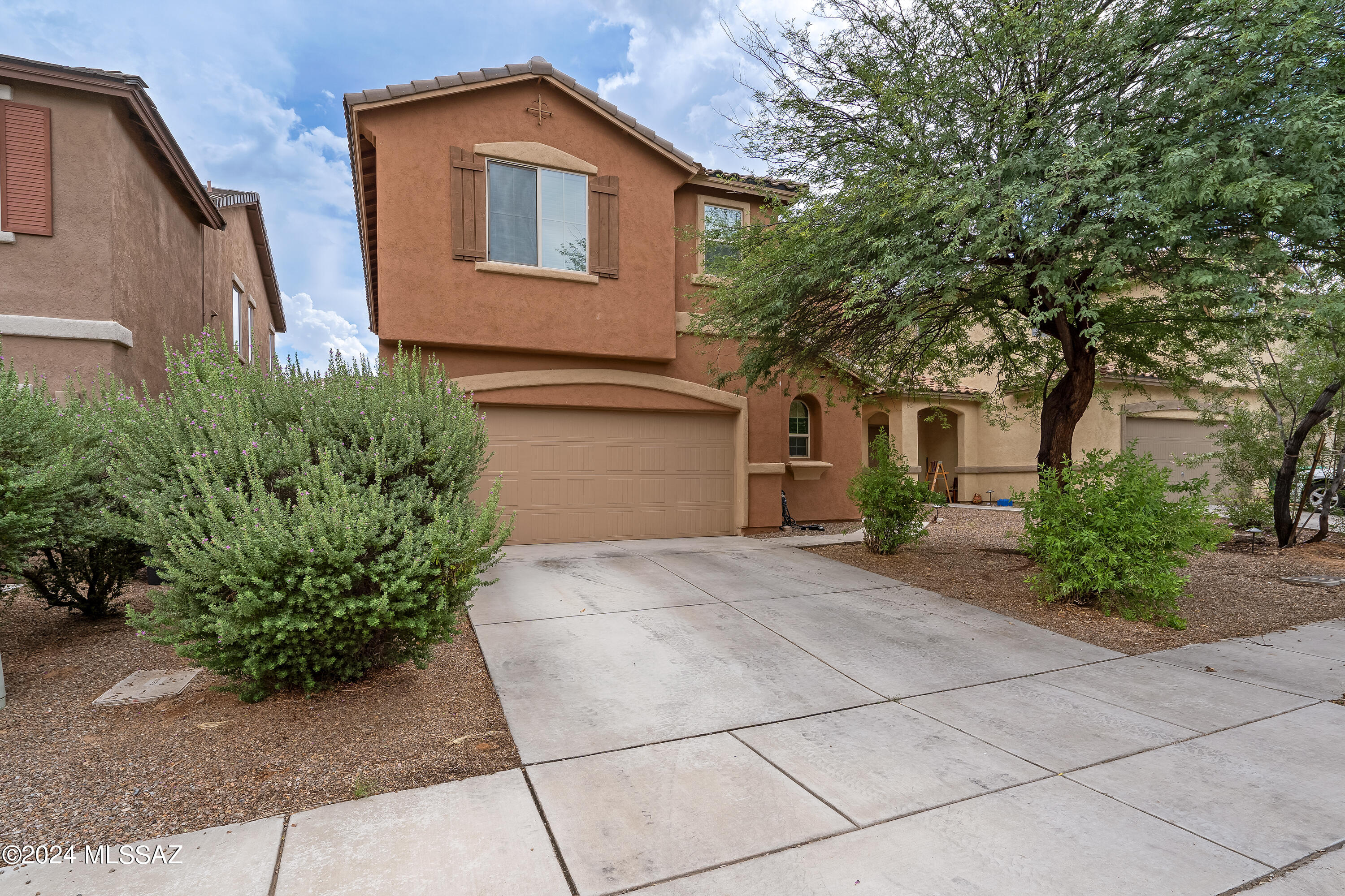 View Sahuarita, AZ 85629 house