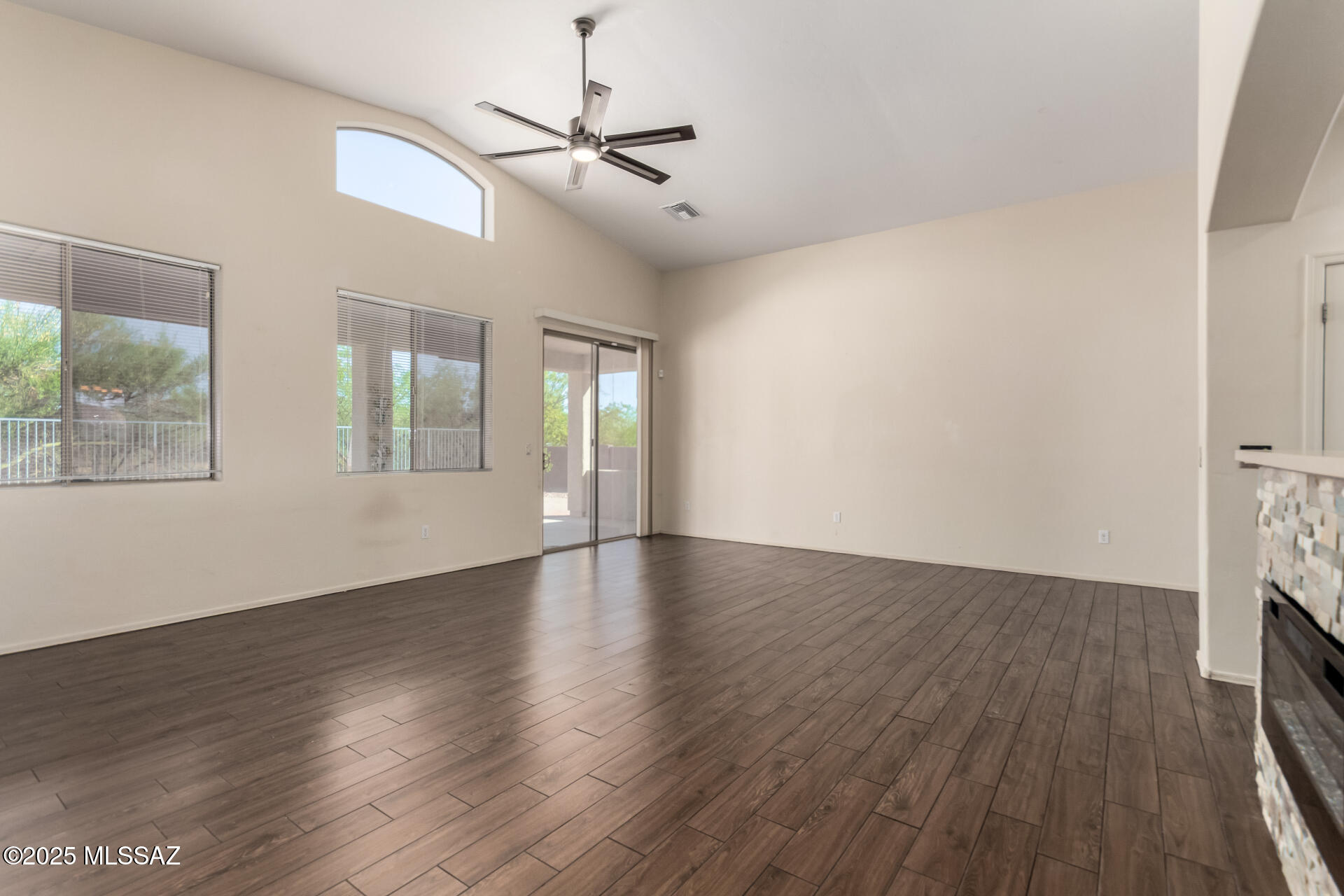 13870 E Via Valderrama