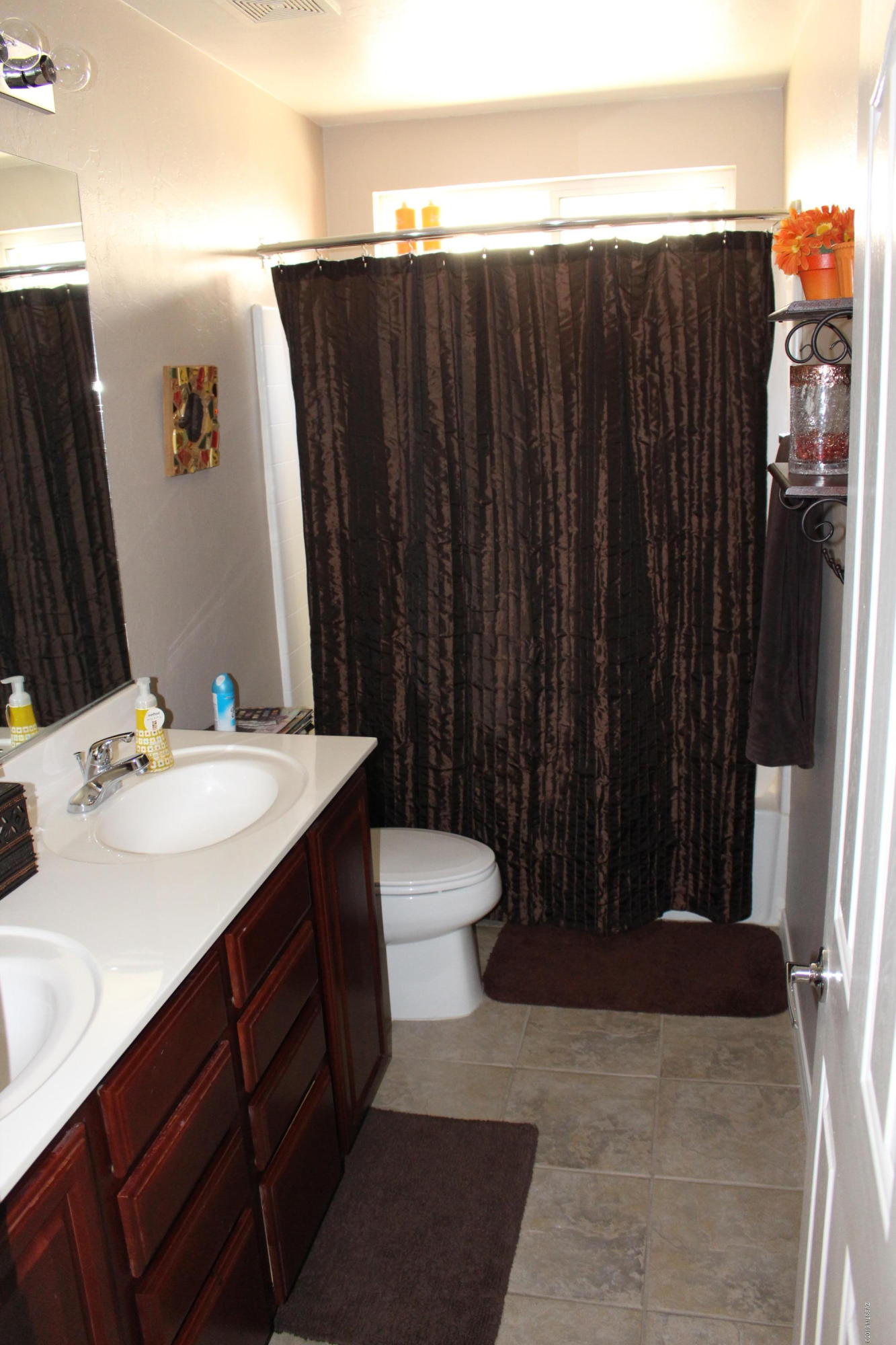 Mariposa Trail - Residential Lease