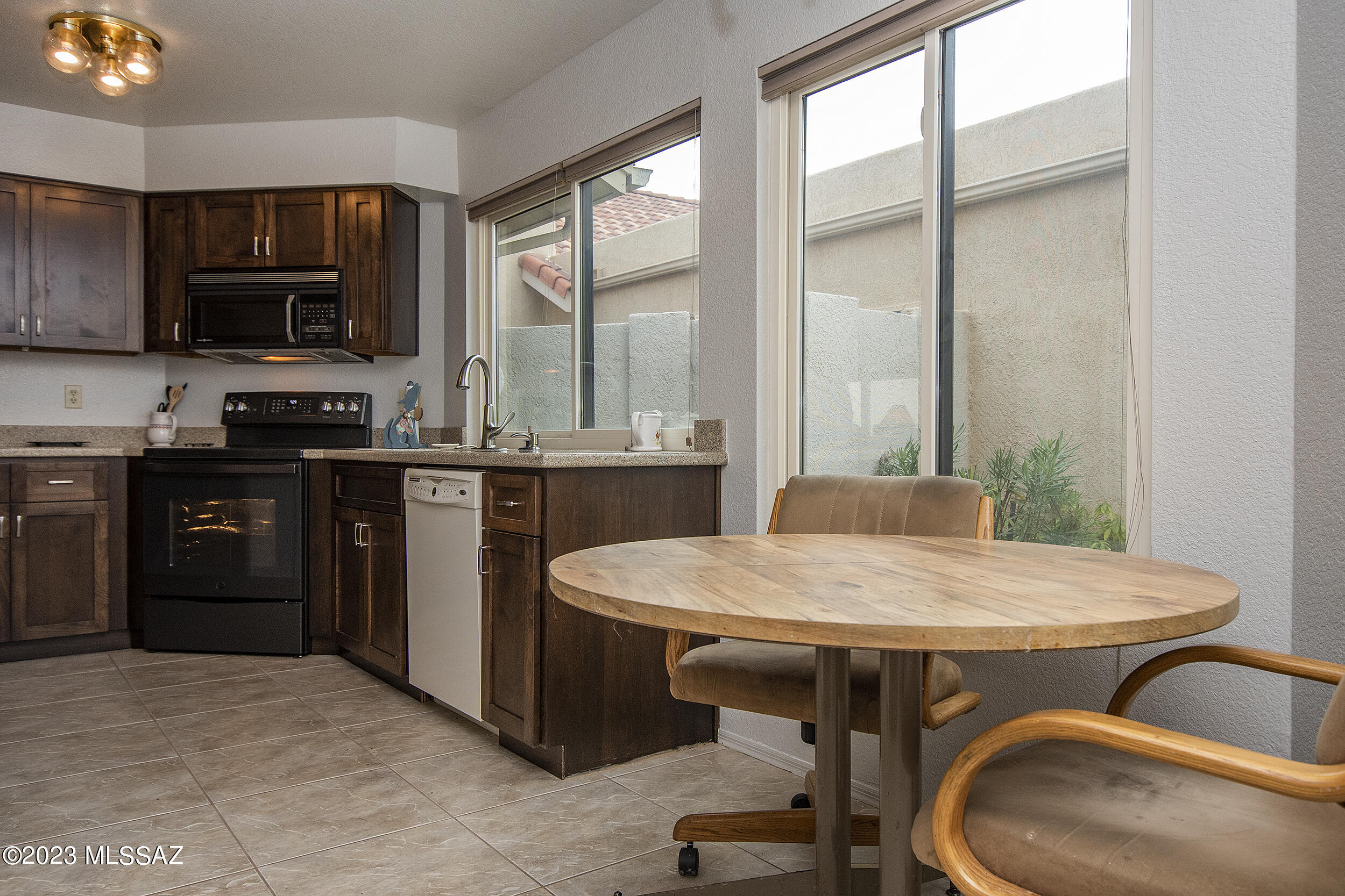 Villa Balboa (1-109) - Residential