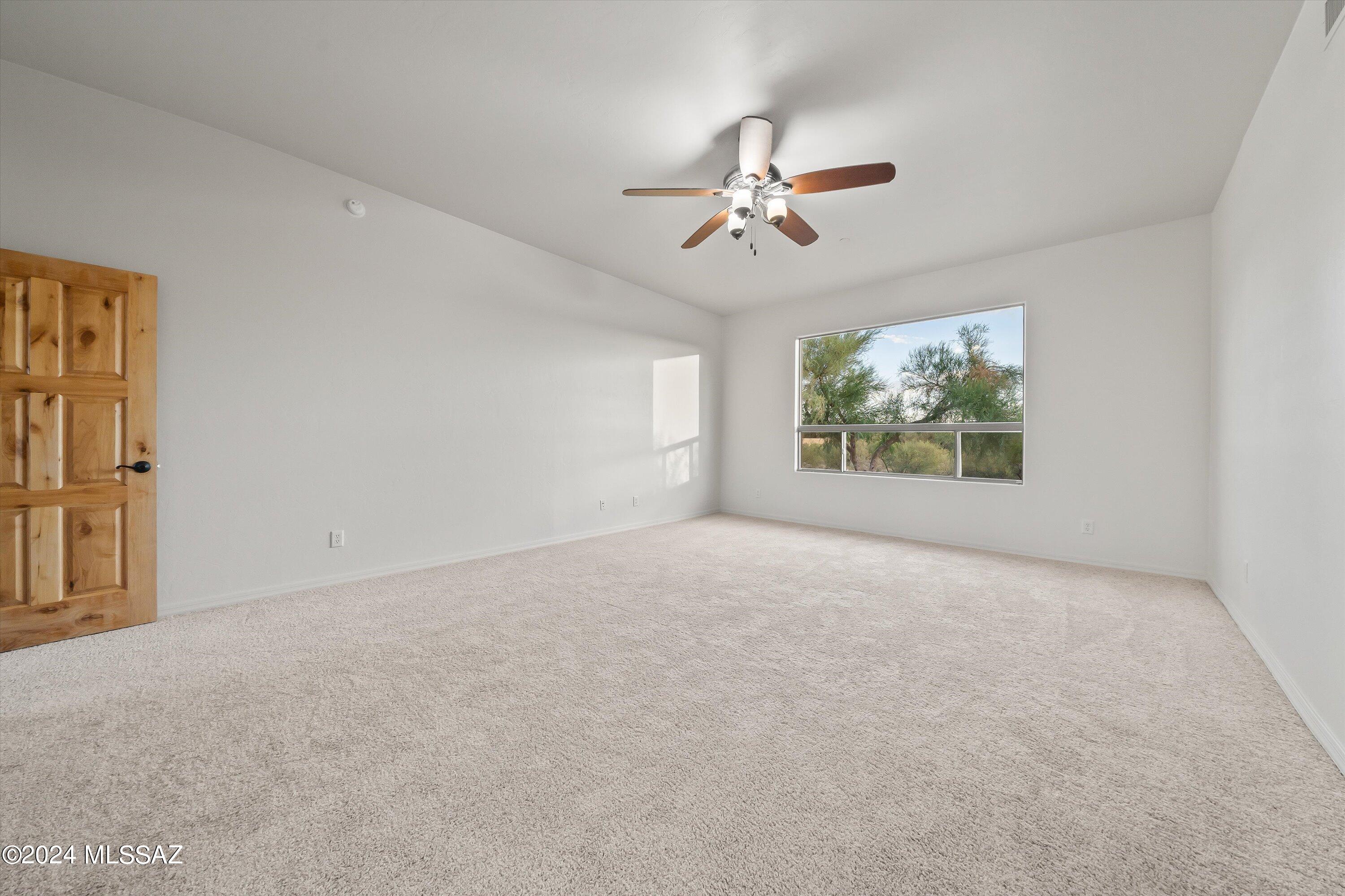 Coyote Creek (1-395) - Residential