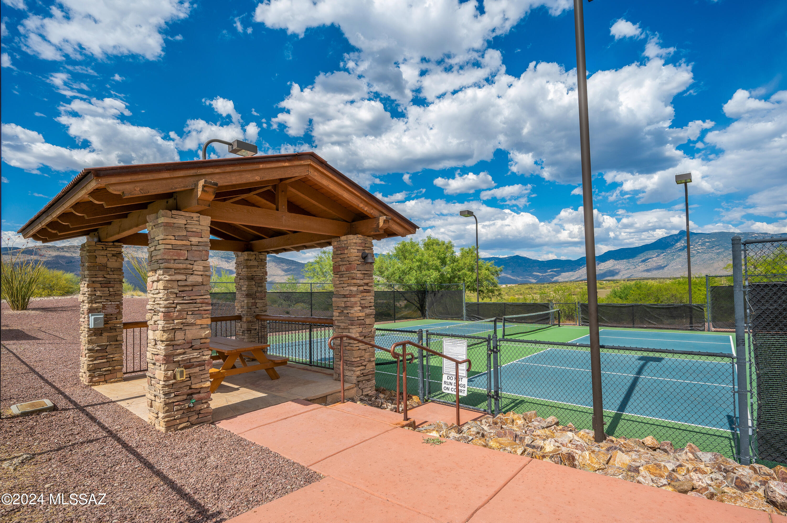 Coyote Creek (1-395) - Residential