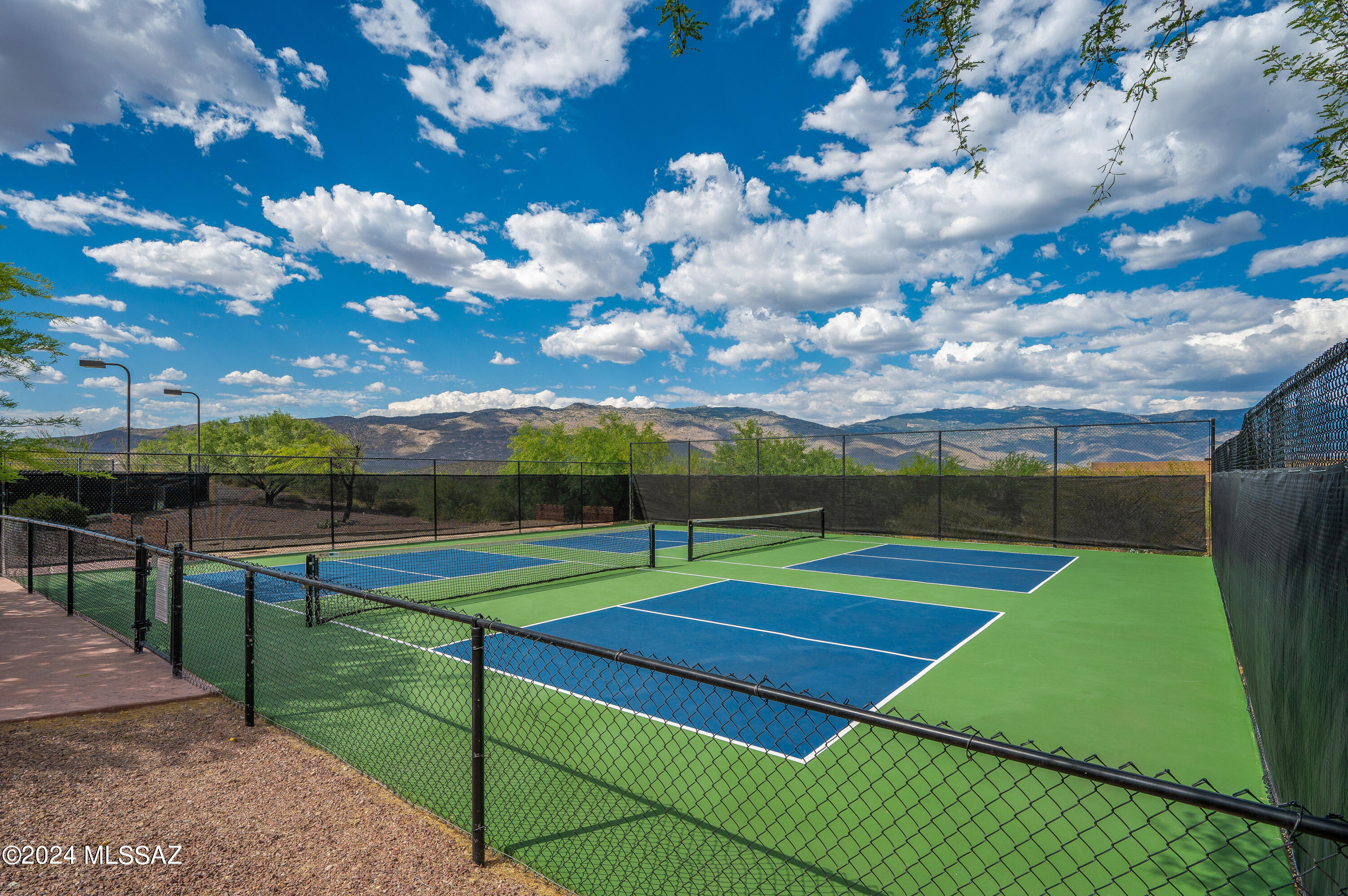 Coyote Creek (1-395) - Residential