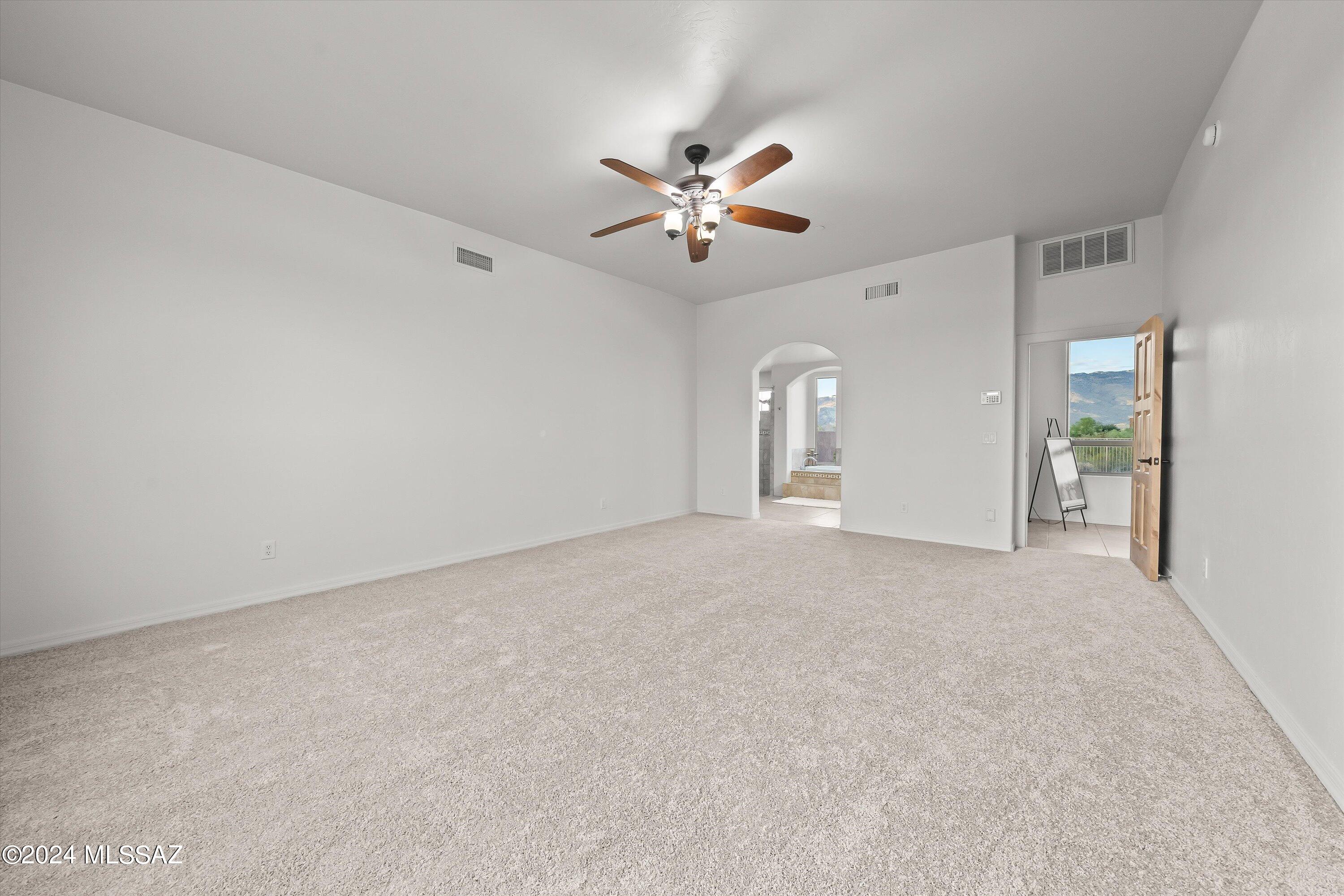 Coyote Creek (1-395) - Residential