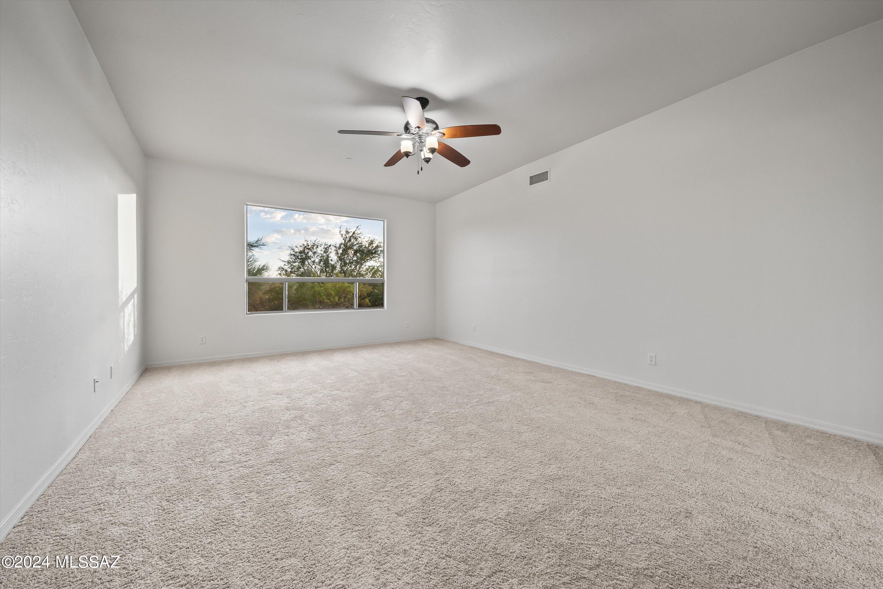 Coyote Creek (1-395) - Residential