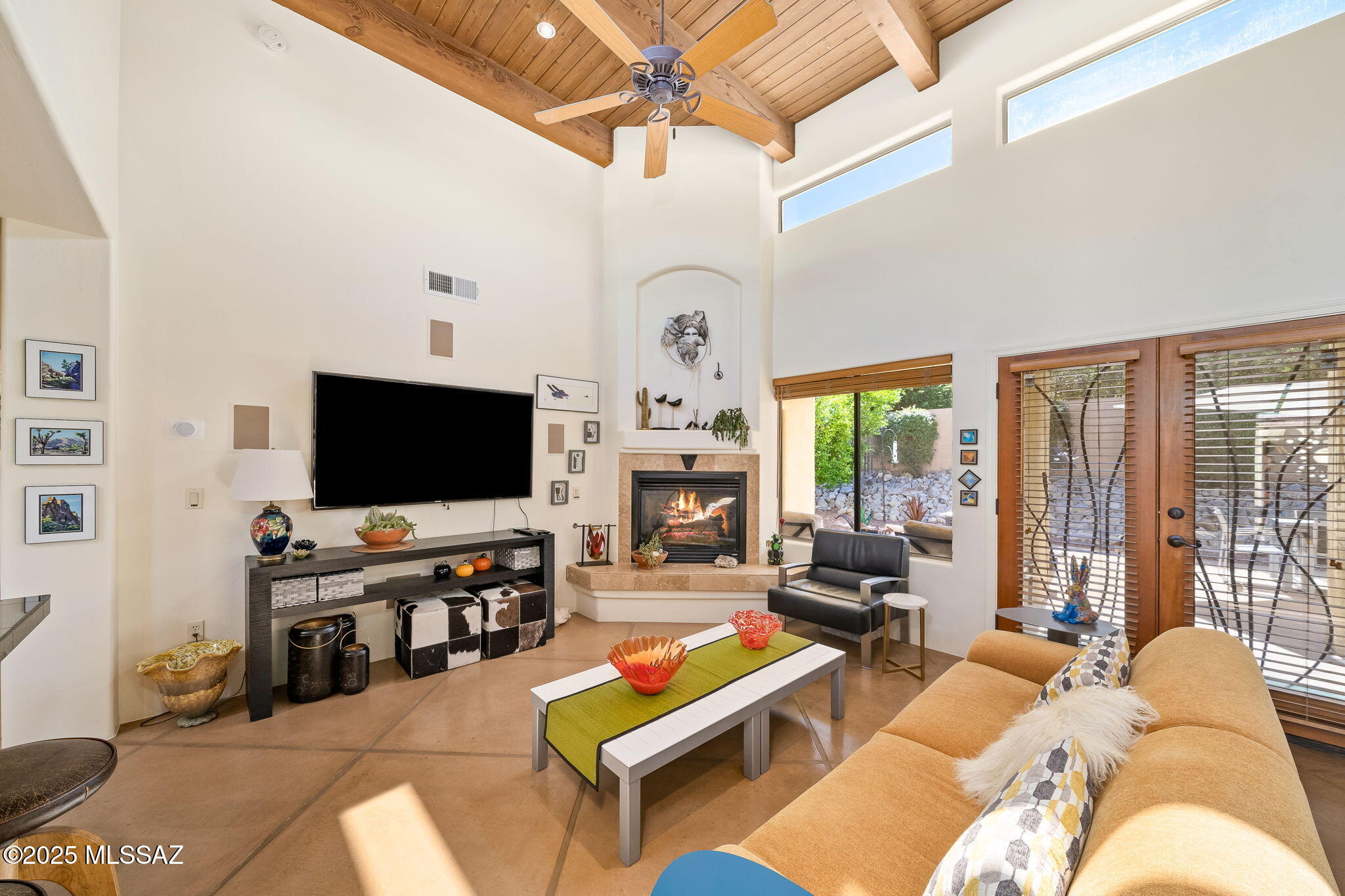 3745 N Placita Vergel