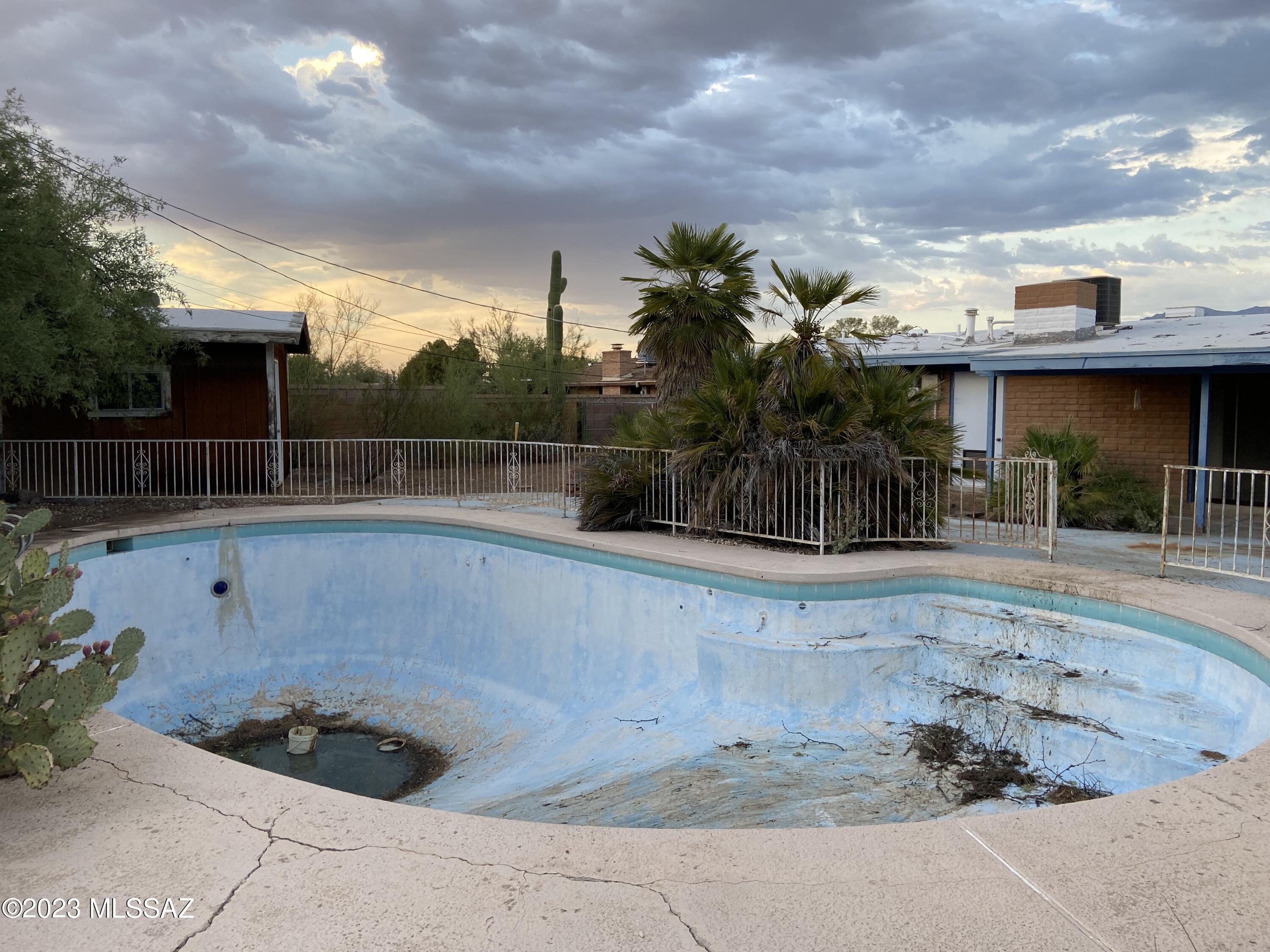 Teresa Terrace (1-28) - Residential