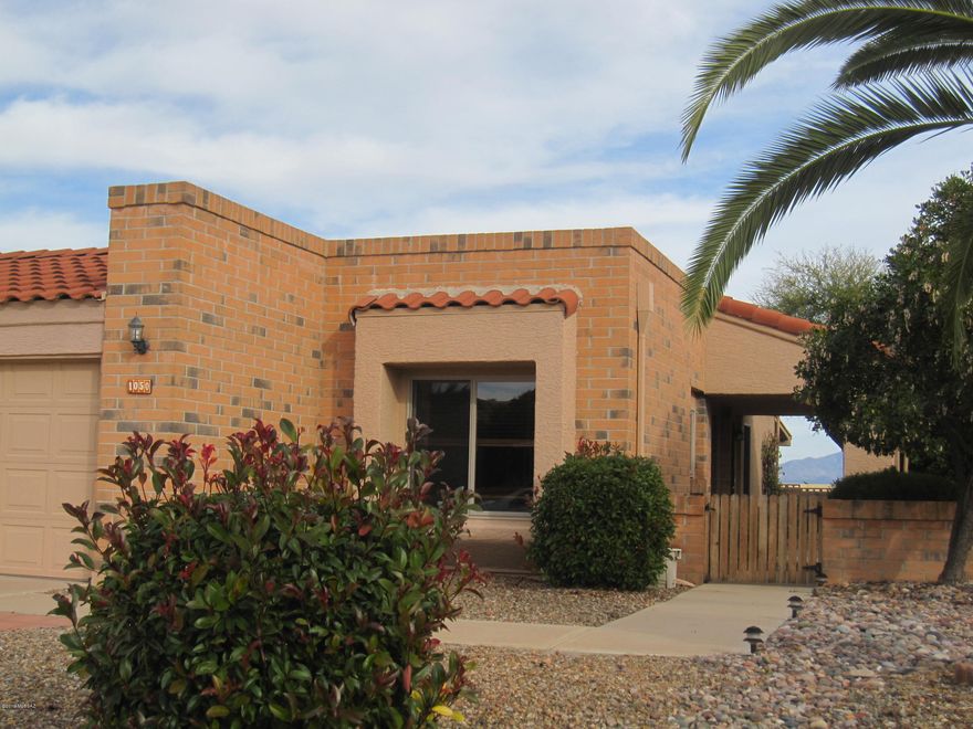 IMPECCABLE QUALITY THROUGHOUT THIS UPGRADED GEM! ANDERSON WINDOWS/FRENCH DOORS. YOU'LL LOVE THE  AZ RM-DEN, AS YOU HAVE MORNING COFFEE GAZING AT THE MAJESTIC MOUNTAINS!  ALL INTERIOR DOORS ARE  OAK. HOME COMPLETELY RE-PLUMBED IN 2013 WITH COPPER AND PEX PIPING! SO MUCH ORGANIZED BUILT-IN STORAGE  YOU WON'T NEED TO DOWNSIZE MUCH FROM THAT HOME BACK EAST!!  KITCHEN AND BATHS NICELY UPDATED. ATTRACTIVE BUTCHER BLOCK COUNTERS GRACE THE BRIGHT, EAT-IN KITCHEN. PLUS A LIGHT-FILLED OPEN, AIRY DINING ROOM!  SPEND COZY EVENINGS IN THE GRACIOUS, WARM LIVING ROOM SITTING BY THE FIRE.  VAULTED CEILINGS. SEPARATE LAUNDRY ROOM PLUS A BONUS/STORAGE ROOM WITH UTILITY SINK. DUAL SINKS IN MAST BATH PLUS WALK-IN SHOWER. ENJOY VIEWPOINT'S UNIQUE REC RM, POOL, SPA!  GVR AVAILABLE BUT NOT REQUIRED. HURRY!